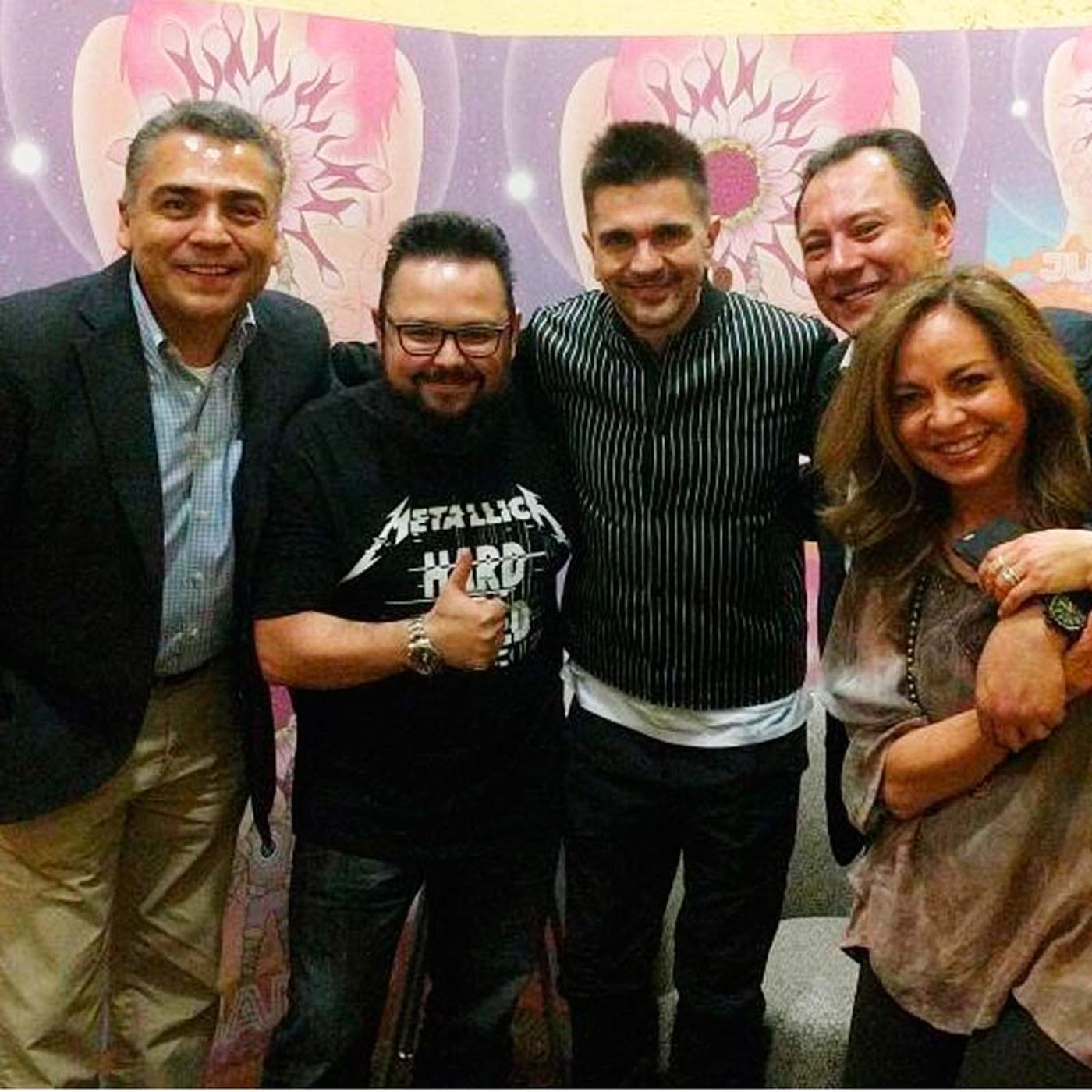 Esfera con: Juanes en Hoy Con Mariano episode artwork