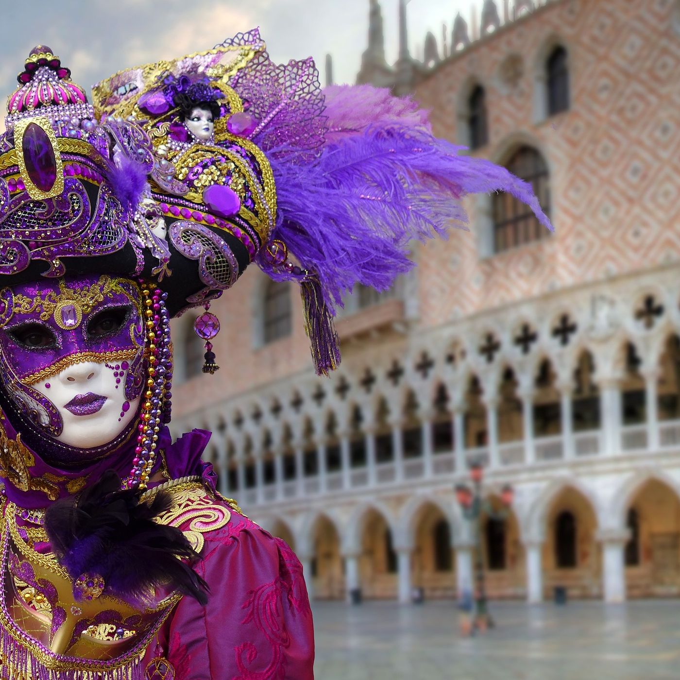 La storia , tradizioni e misteri del Carnevale di Venezia episode artwork