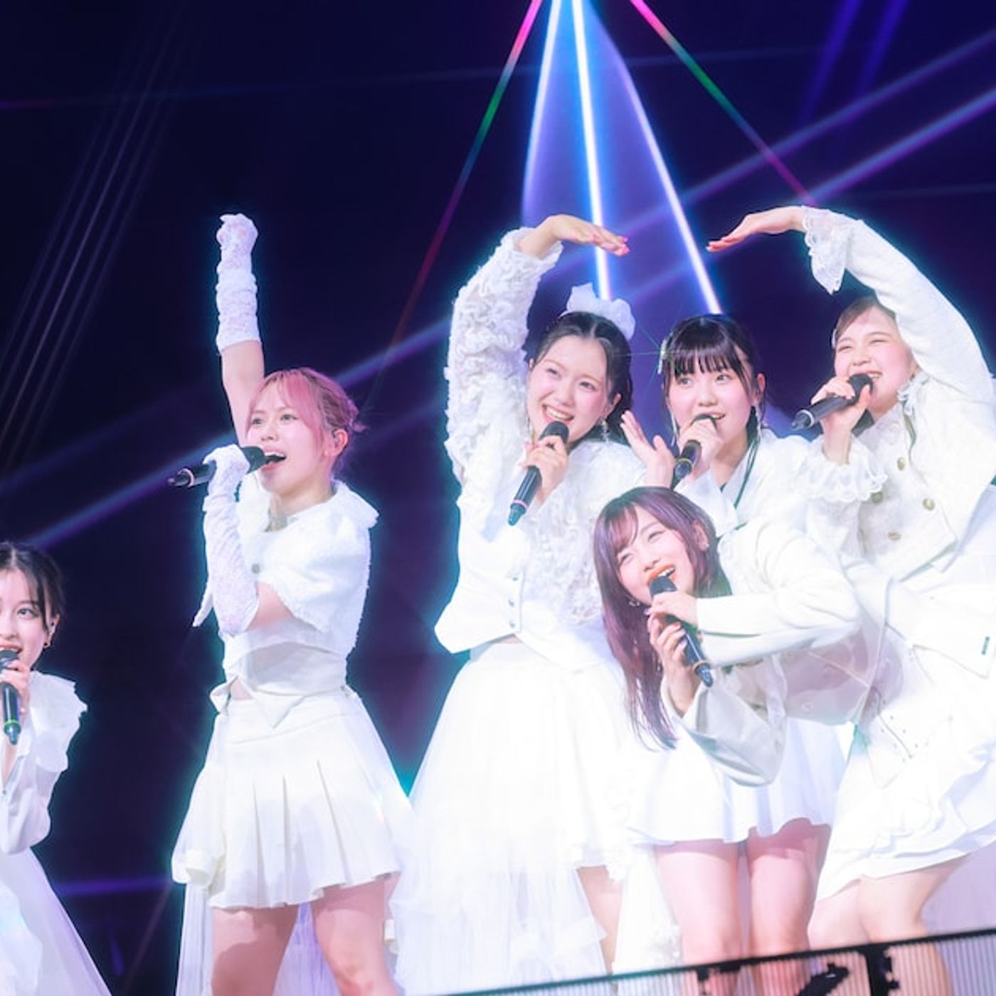 アンジュルムが“陰”と“陽”の魅力を発揮！9人の絆と未来を確かめ合った武道館公演（ライブレポート / 写真9枚） - 音楽ナタリー episode artwork
