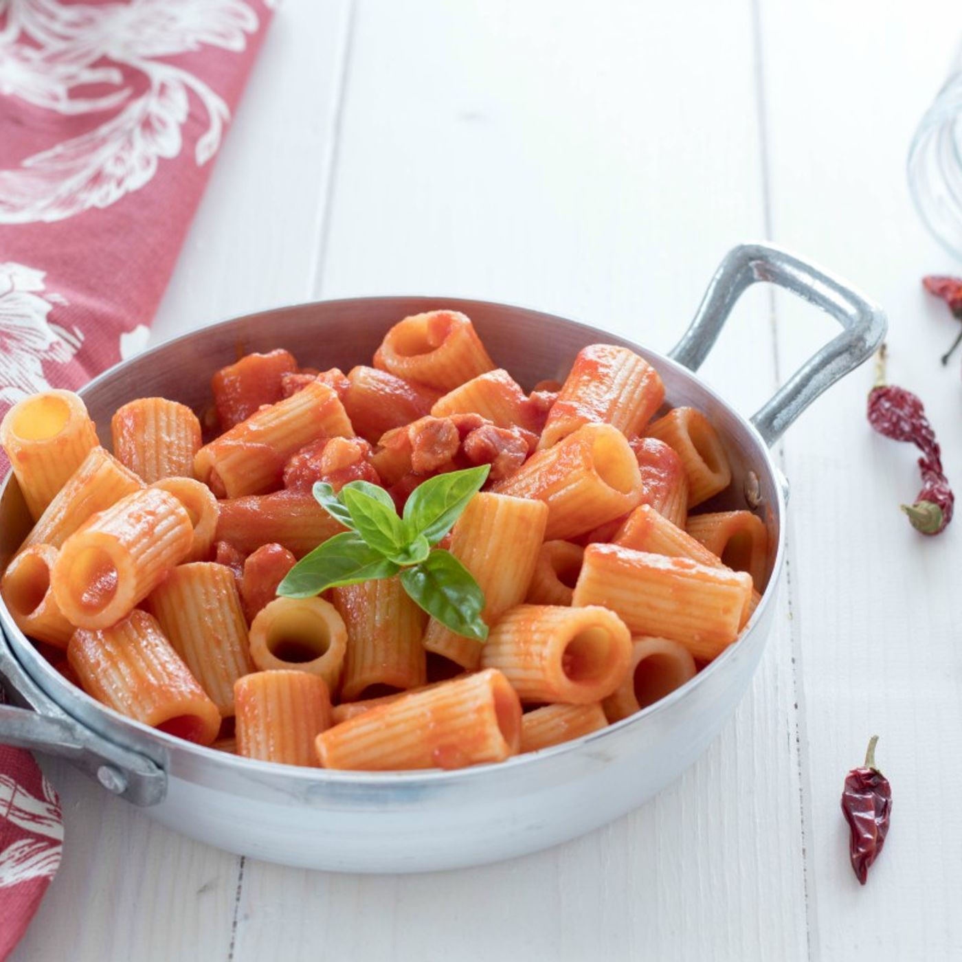 PASTA CON PANCETTA E POMODORO SUGO SEMPLICE episode artwork