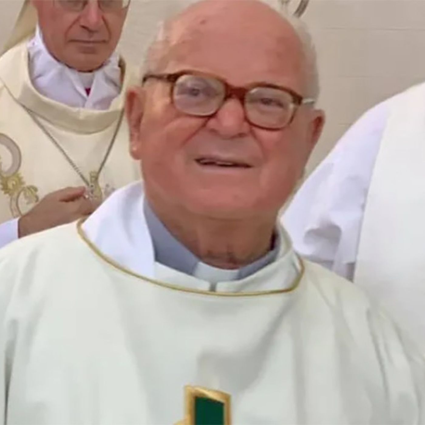 AUDIO Antillo in lutto per padre Egidio. "I miei 50 anni da prete: che emozione quando Papa Paolo VI mi ordinò. Ve lo racconto...” episode artwork