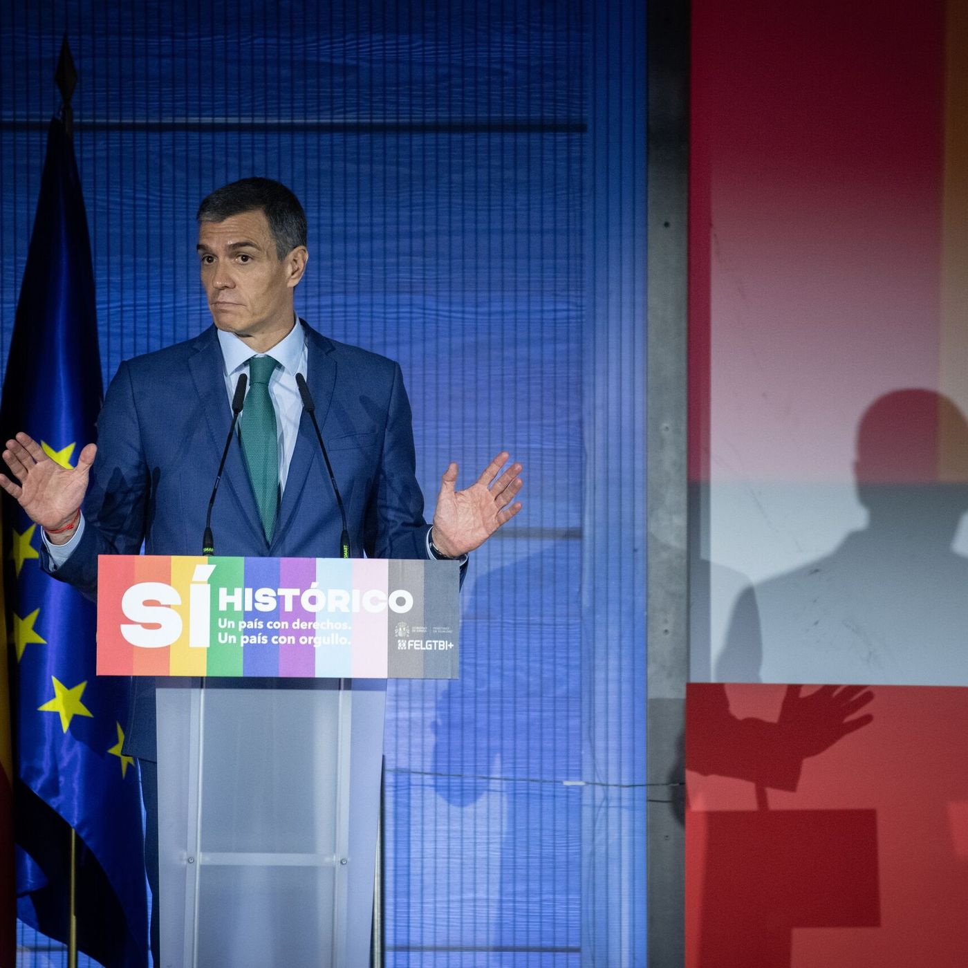 Federico a las 7: "Sánchez, el pordiosero de la OTAN"