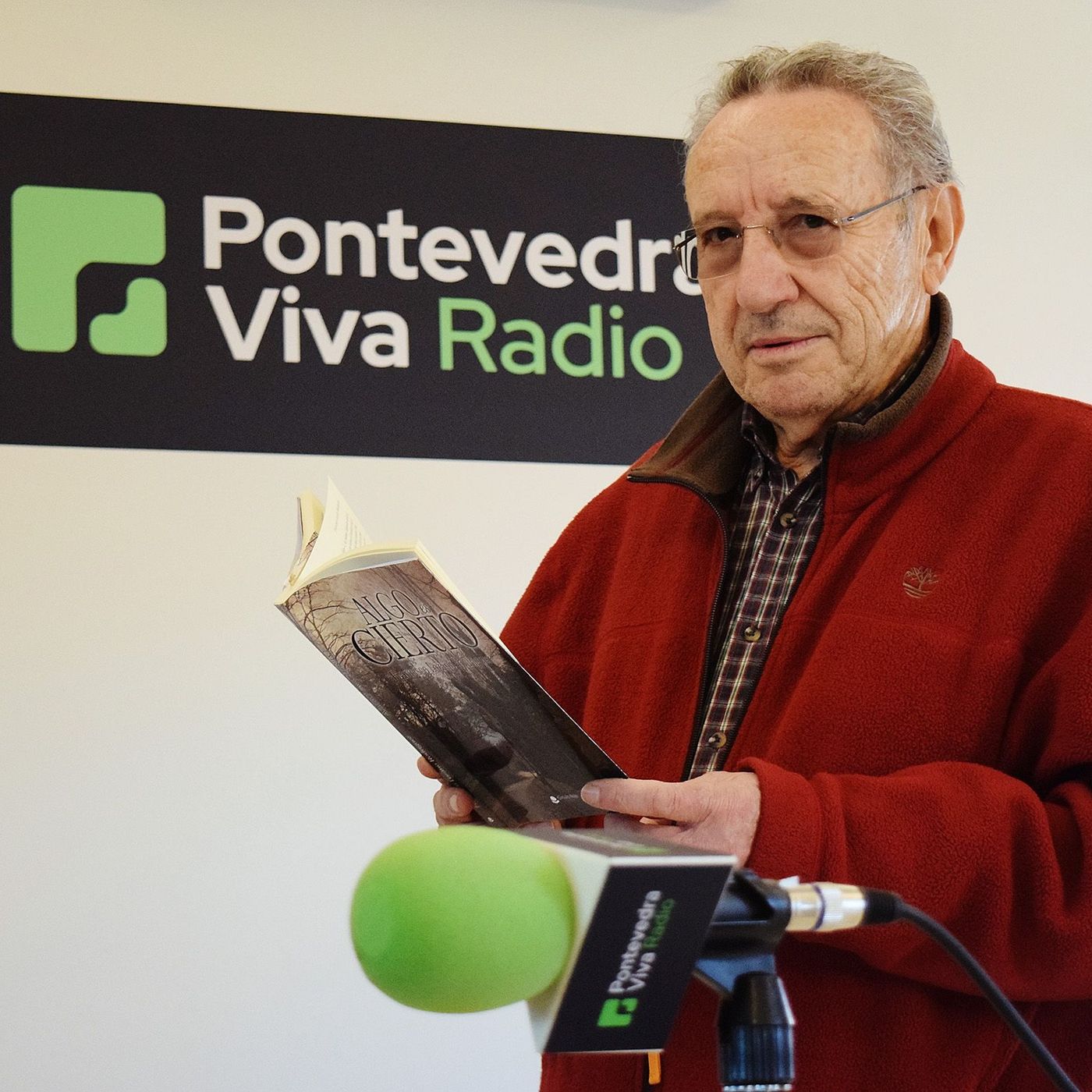 Paco Lozano con 'Algo es cierto' episode artwork