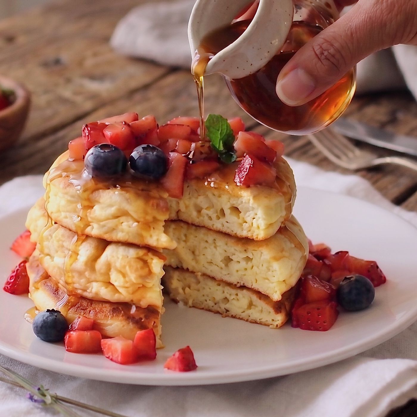 Fluffy pancakes: la ricetta facile, altissima e soffice come una nuvola episode artwork