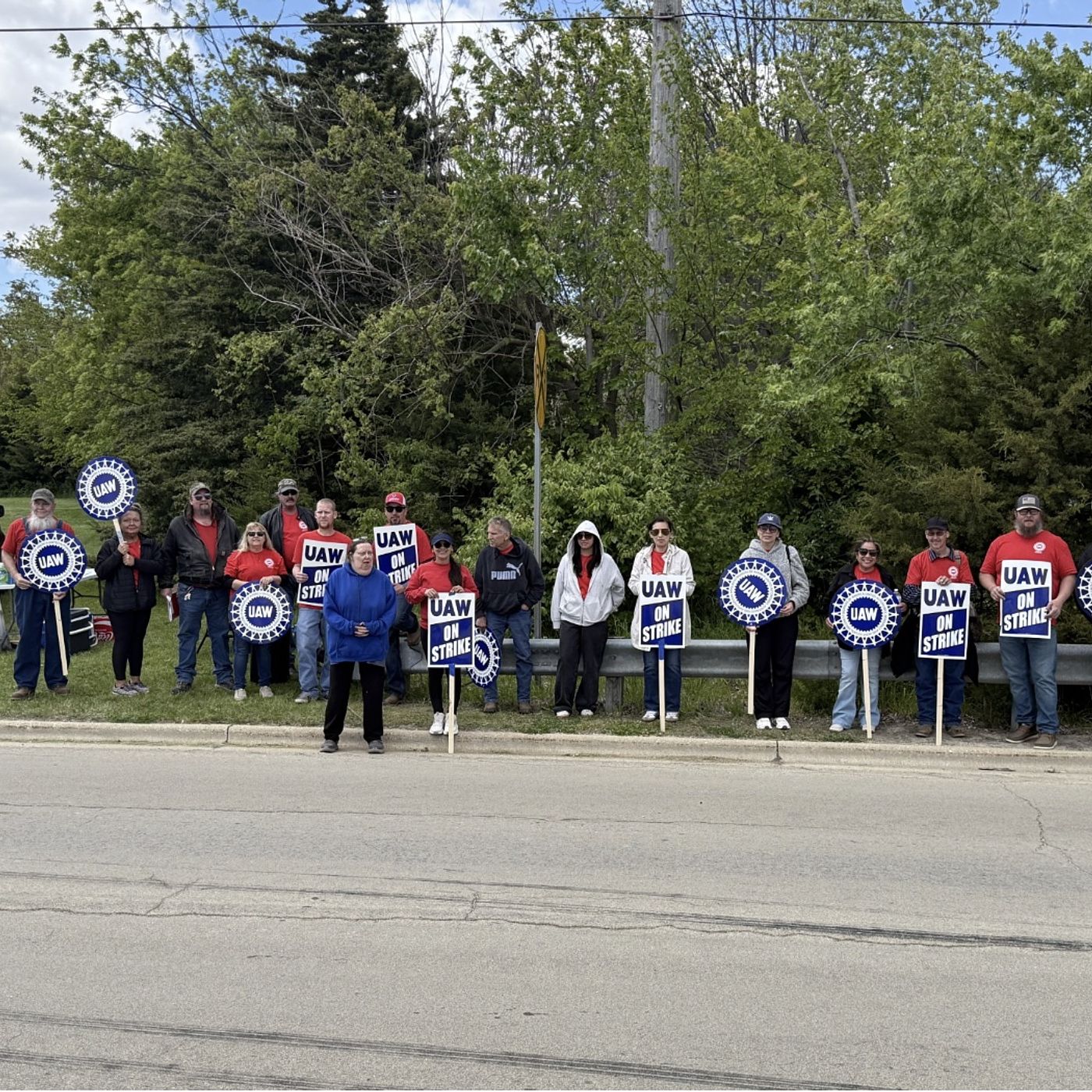 UAW begins strike at HCC in Mendota episode artwork