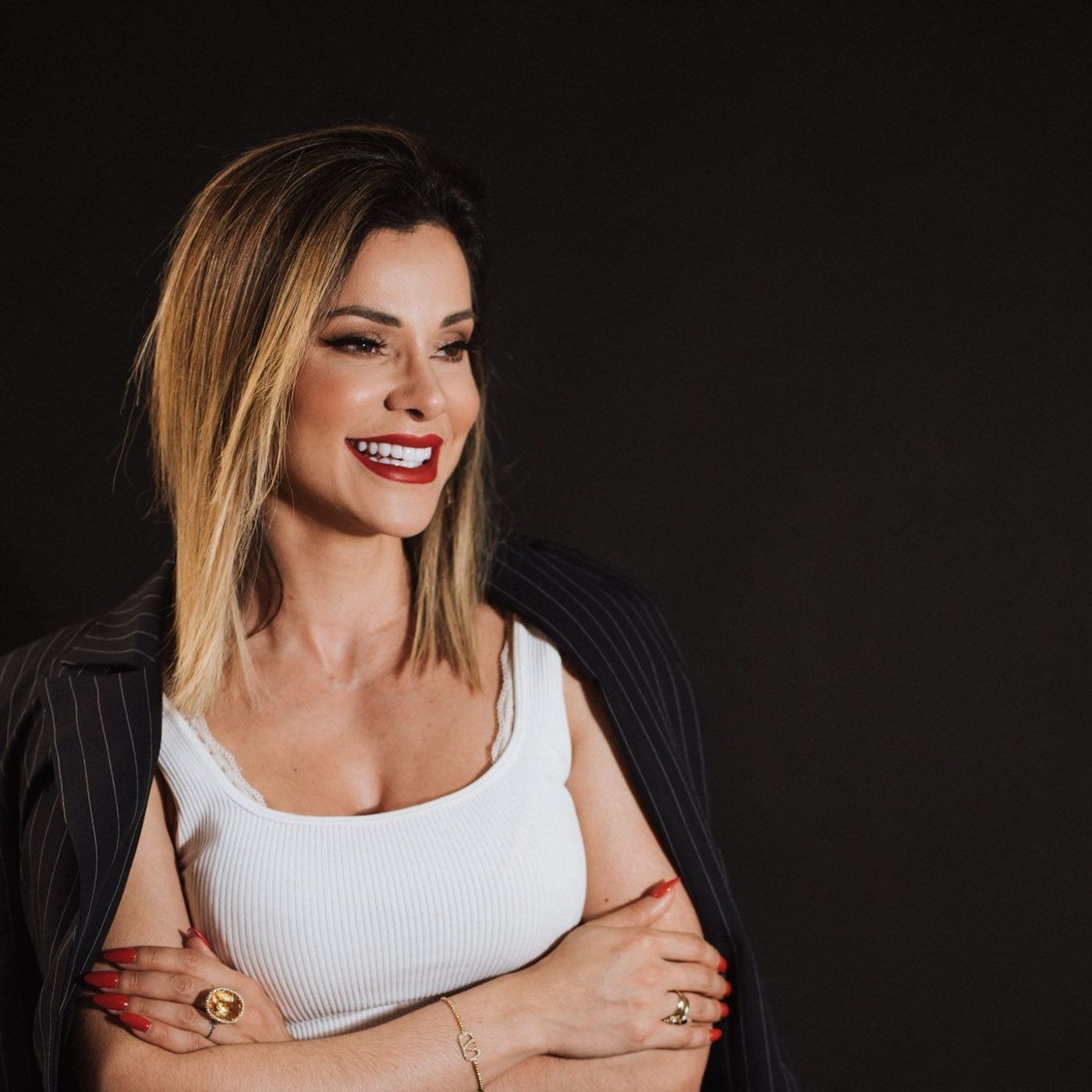 Thais Silva - Esperta di riprogrammazione mentale - Body Tales - Radio Wellness episode artwork