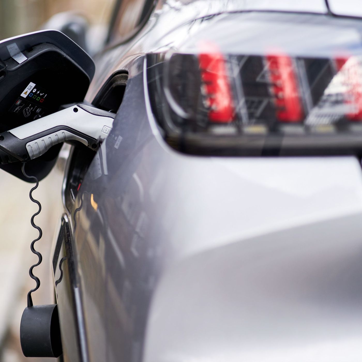 Todas las respuestas a la gran pregunta: ¿me conviene comprarme un coche eléctrico?