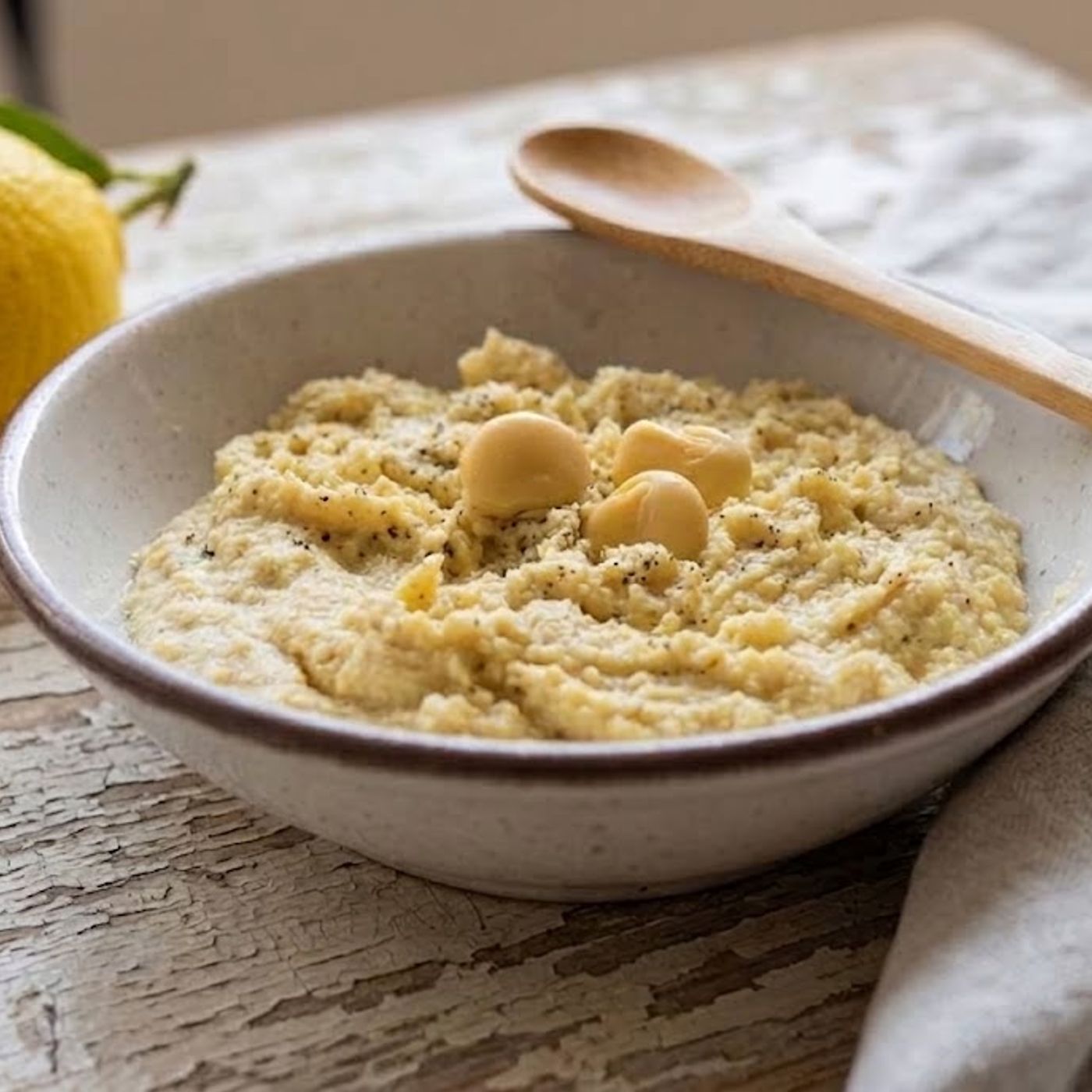 Hummus di lupini: ricetta facile, veloce e proprietà nutrizionali episode artwork
