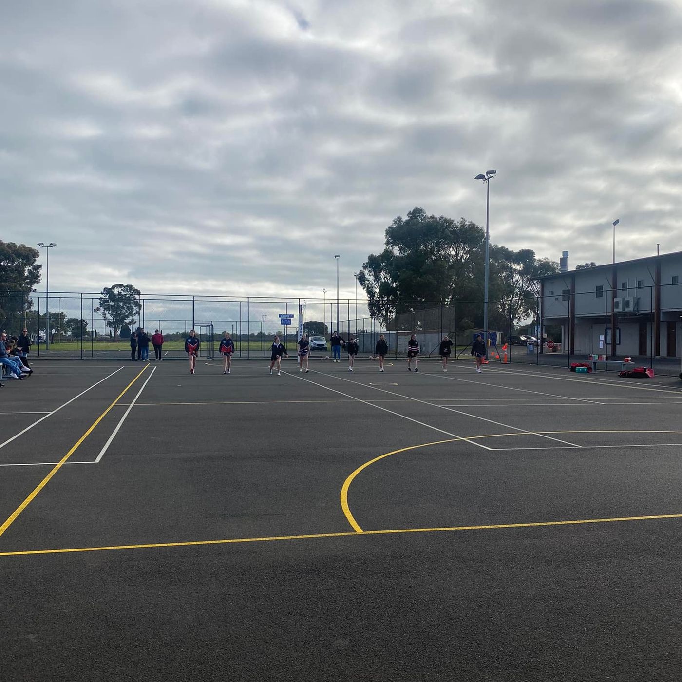 KNT Netball expert Sally Bywater previews the upcoming Preliminary Finals this weekend episode artwork