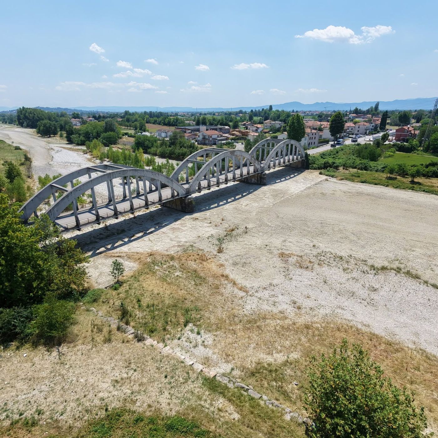 Crisi idrica, a luglio Adige a -70%, Bacchiglione a -69%. “Agricoltori, non sprecate l’acqua” episode artwork