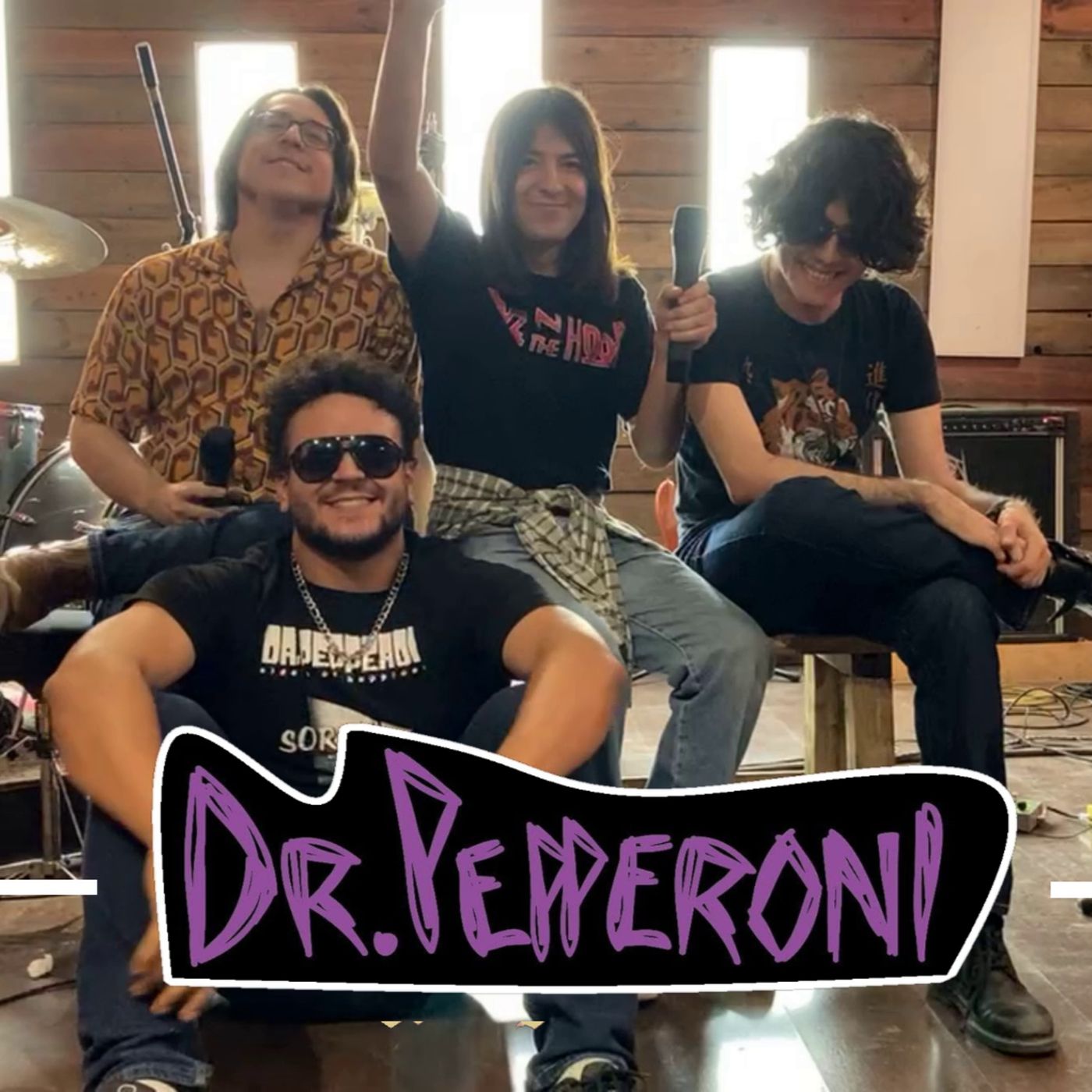 Entrevista con Dr. Pepperoni | Audífono episode artwork