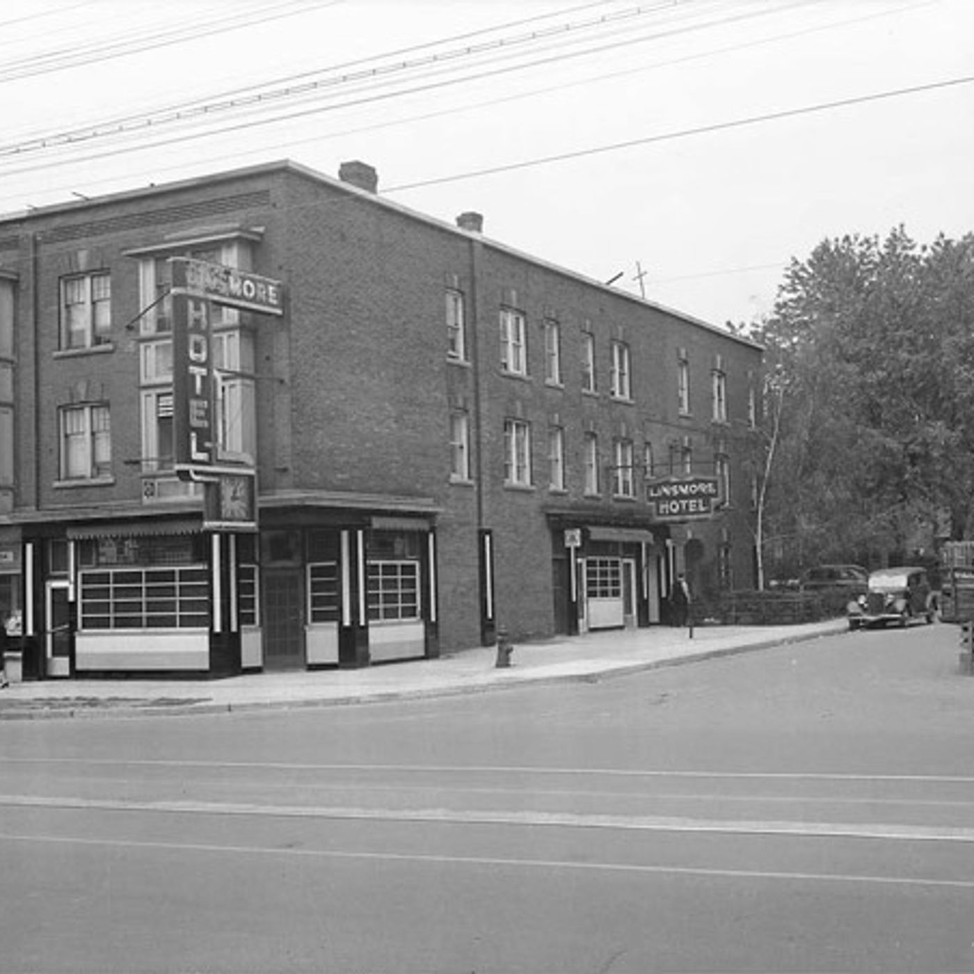The Linsmore Tavern turns 90 today! A salute to this legendary Toronto music venue. episode artwork