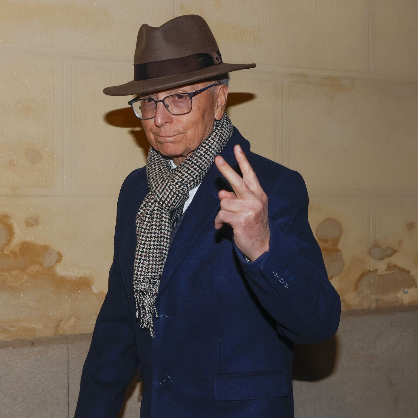 Crónica Rosa: Ortega Cano, el hombre elástico