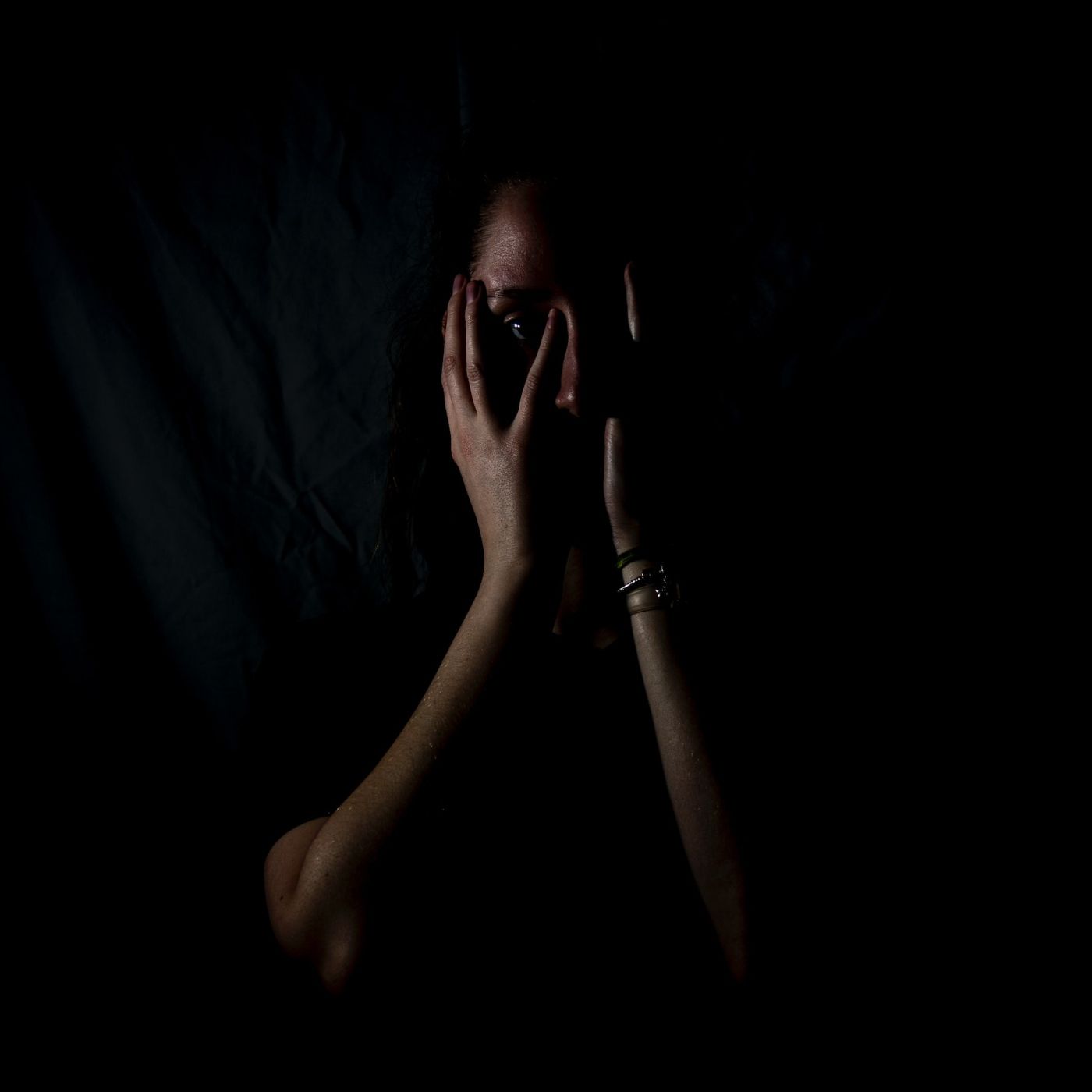 Voces del Misterio RELATO DE TERROR: MIEDO EN LA VIEJA HIGUERA