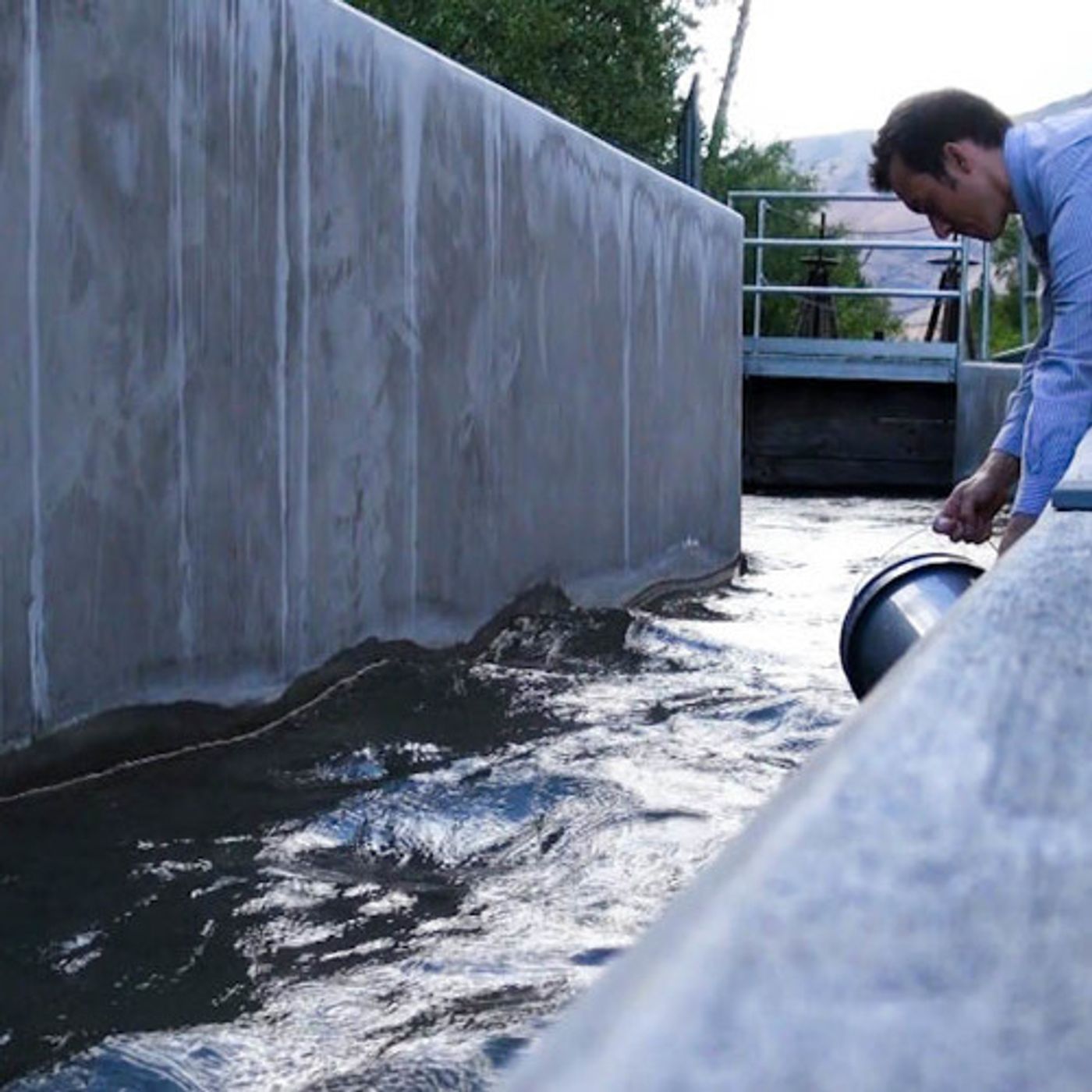 Fish Screens Help Farmers, Save Fish episode artwork