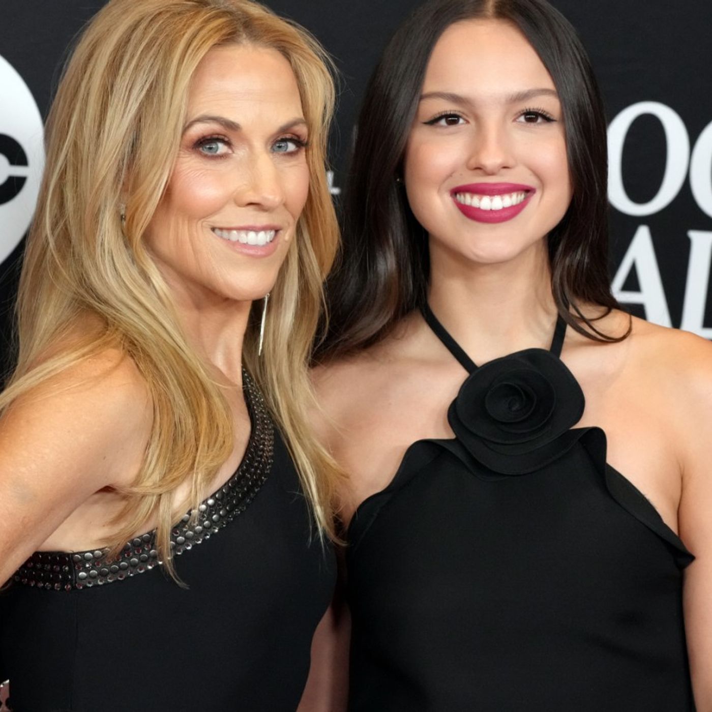 Watch Olivia Rodrigo Sing ‘Strong Enough’ for Sheryl Crow in Nashville