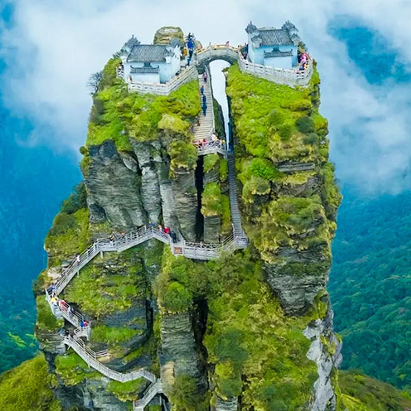 Fanjingshan, dove la roccia tocca il cielo e la natura sfida il tempo episode artwork