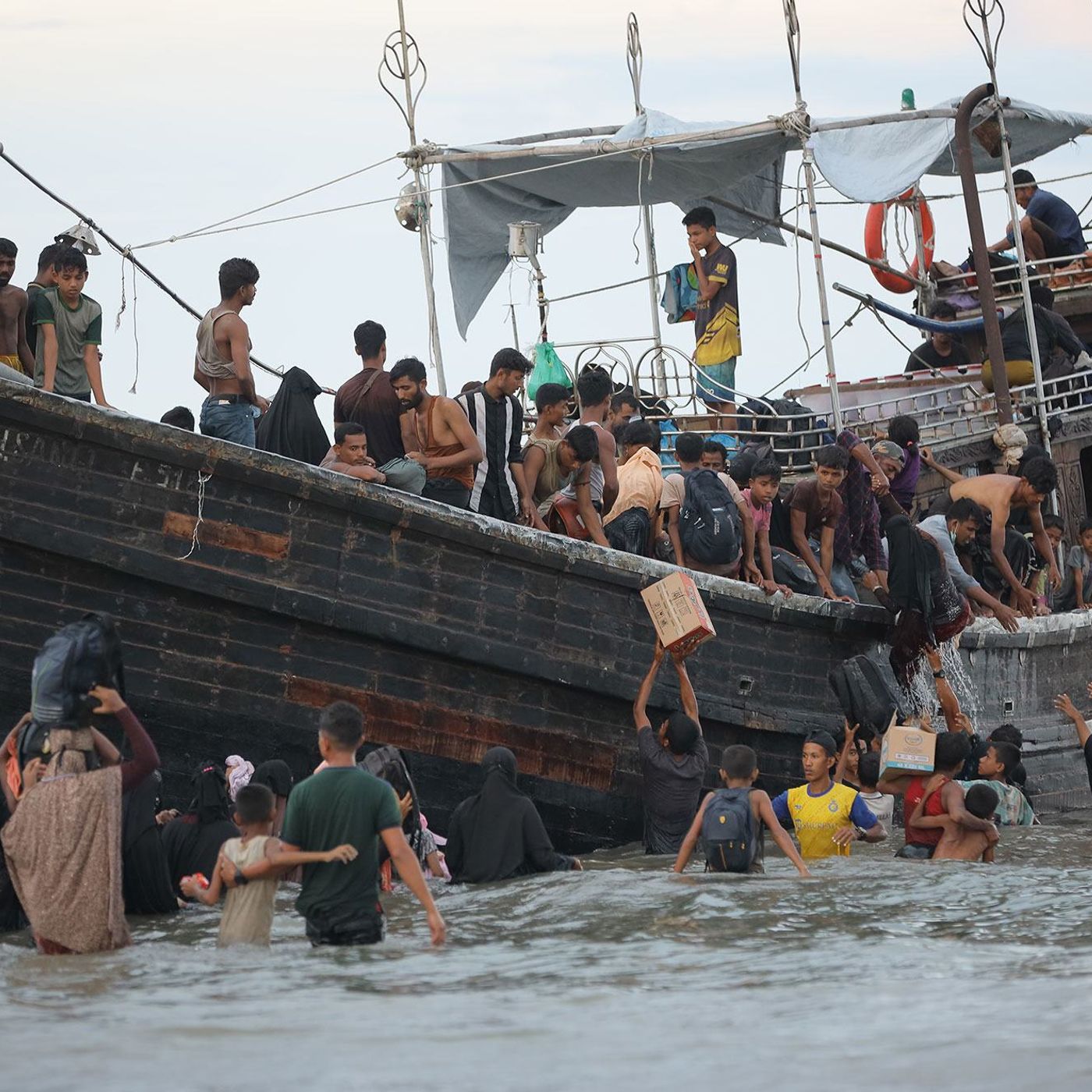 Acnur: mundo não pode dar as costas a 1 milhão de refugiados Rohingya episode artwork