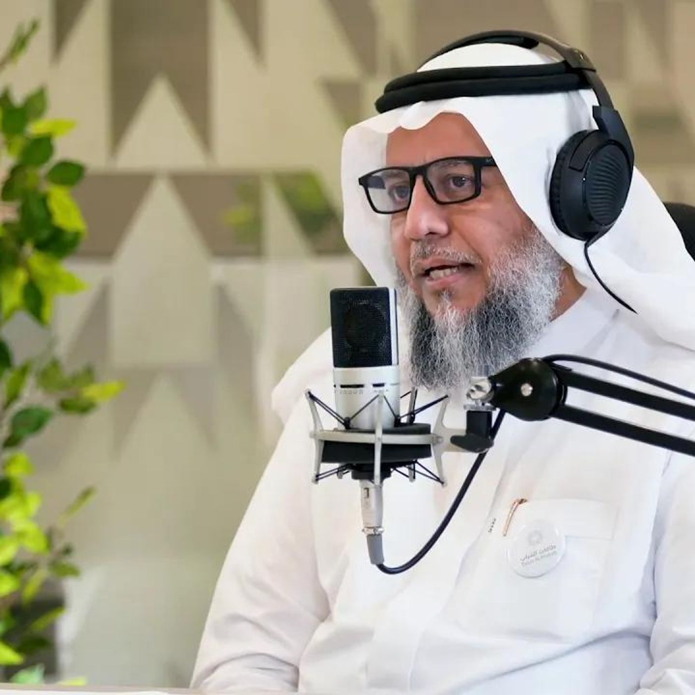 @Dr_holybi قصة برنامج بوح البنات !! د. خالد الحليبي episode artwork