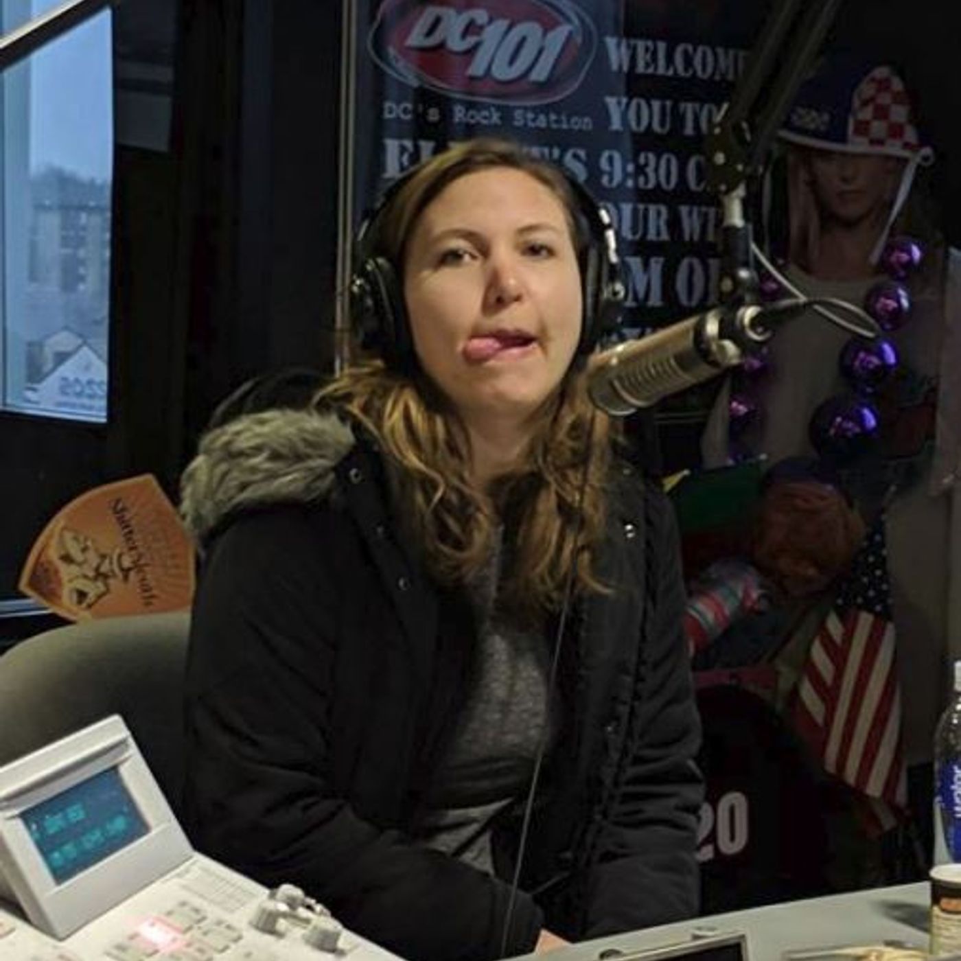 Eitm Interviews Taylor Tomlinson Elliot In The Morning Podcast Addict