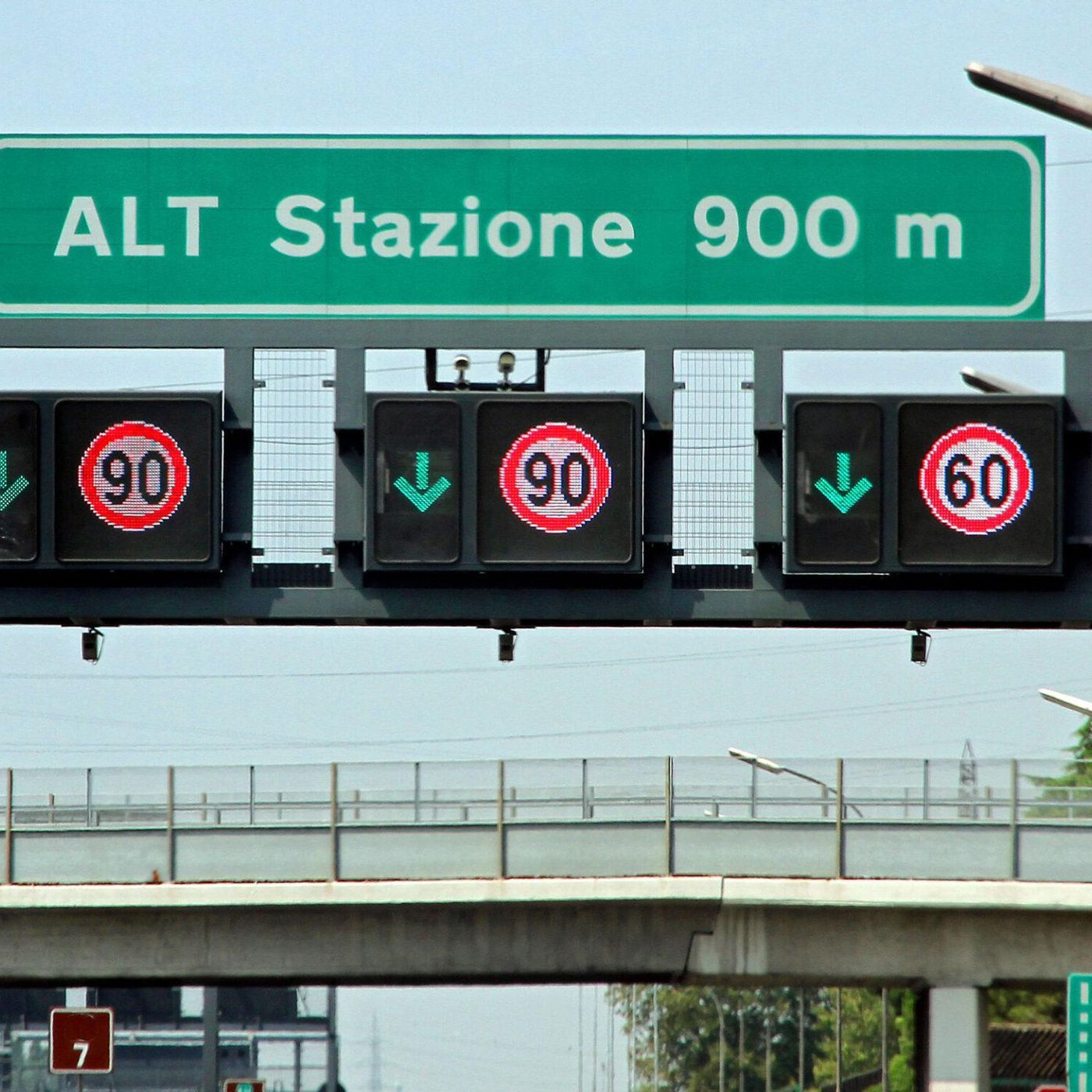 Peculato in Sicilia: sei indagati. Sottraevano denaro dei pedaggi autostradali episode artwork