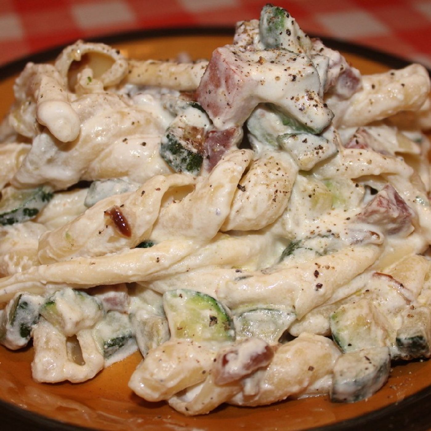La cucina e le bestemmie di Pizzakaiju