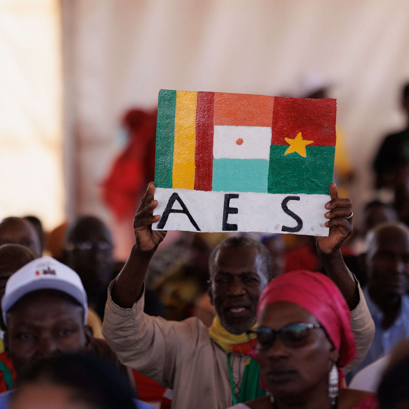 Le journal du 25 juillet 2025 - Rencontre des ministres de l’Économie et des Finances du Burkina Faso, du Mali et du Niger à Niamey episode artwork