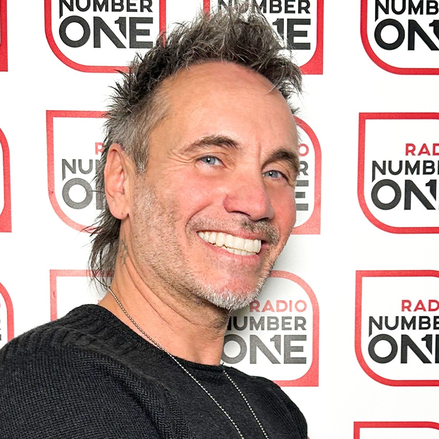 Nek, parte il tour europeo: «Sul palco solo noi e la musica» episode artwork