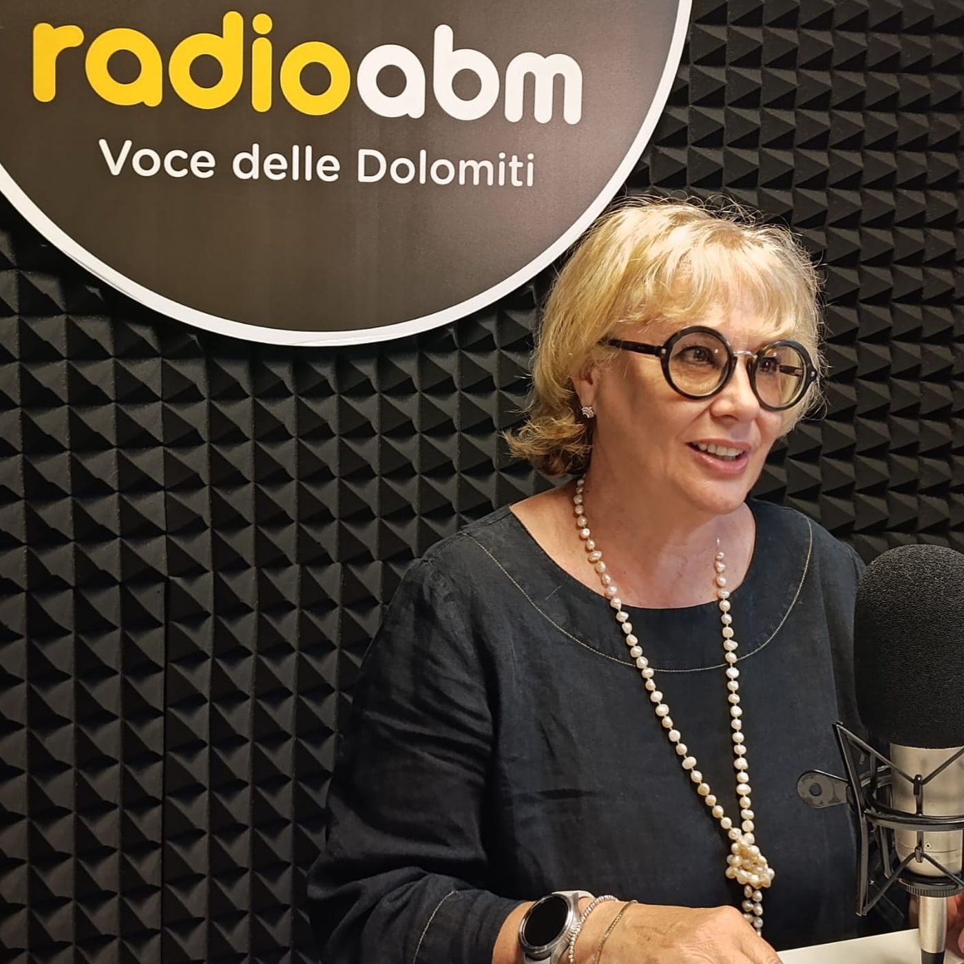 Intervista a Raffaella Calgaro, docente e scrittrice episode artwork