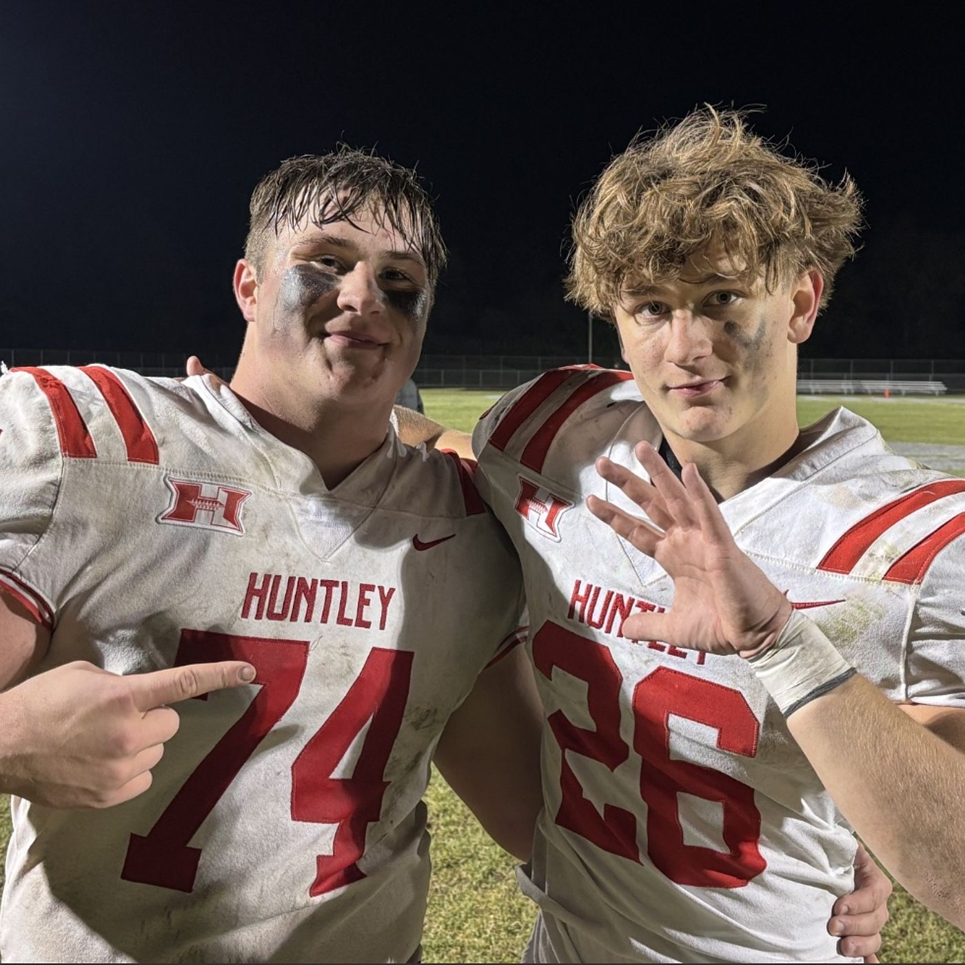 Huntley’s Chase Hojnacki runs for 5 touchdowns in win over Hampshire episode artwork