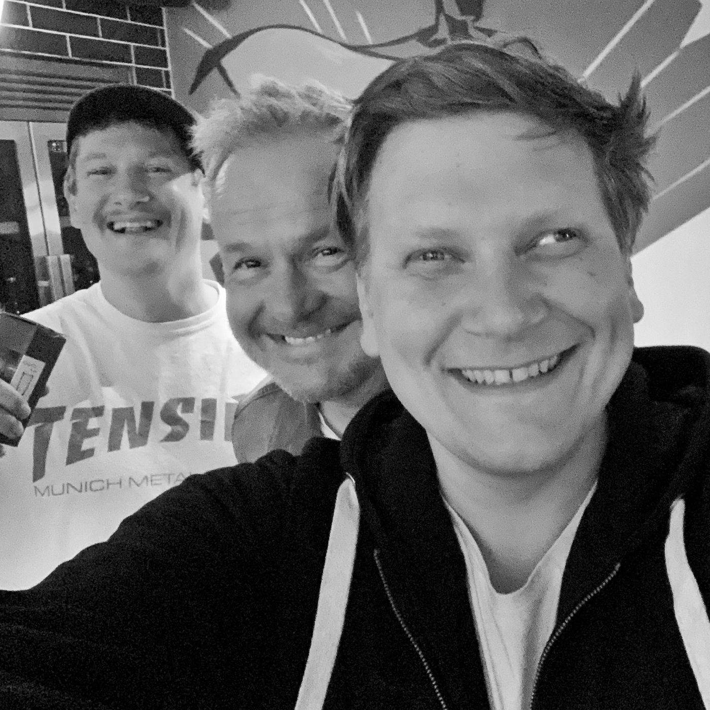 En FCK fan, en BIF fan og en AGF fan går ind på en bar