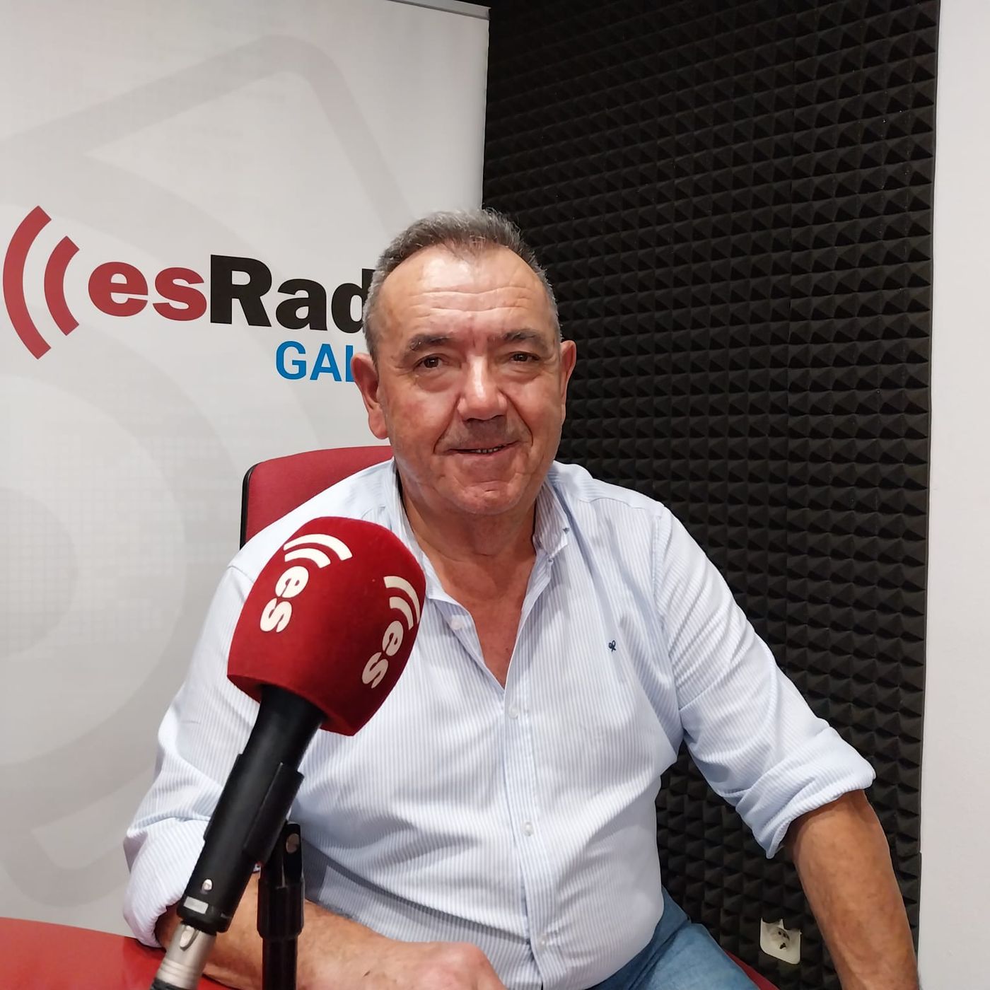 Manuel Saavedra; propietario de la Inmobiliaria Arquisip en Milladoiro episode artwork