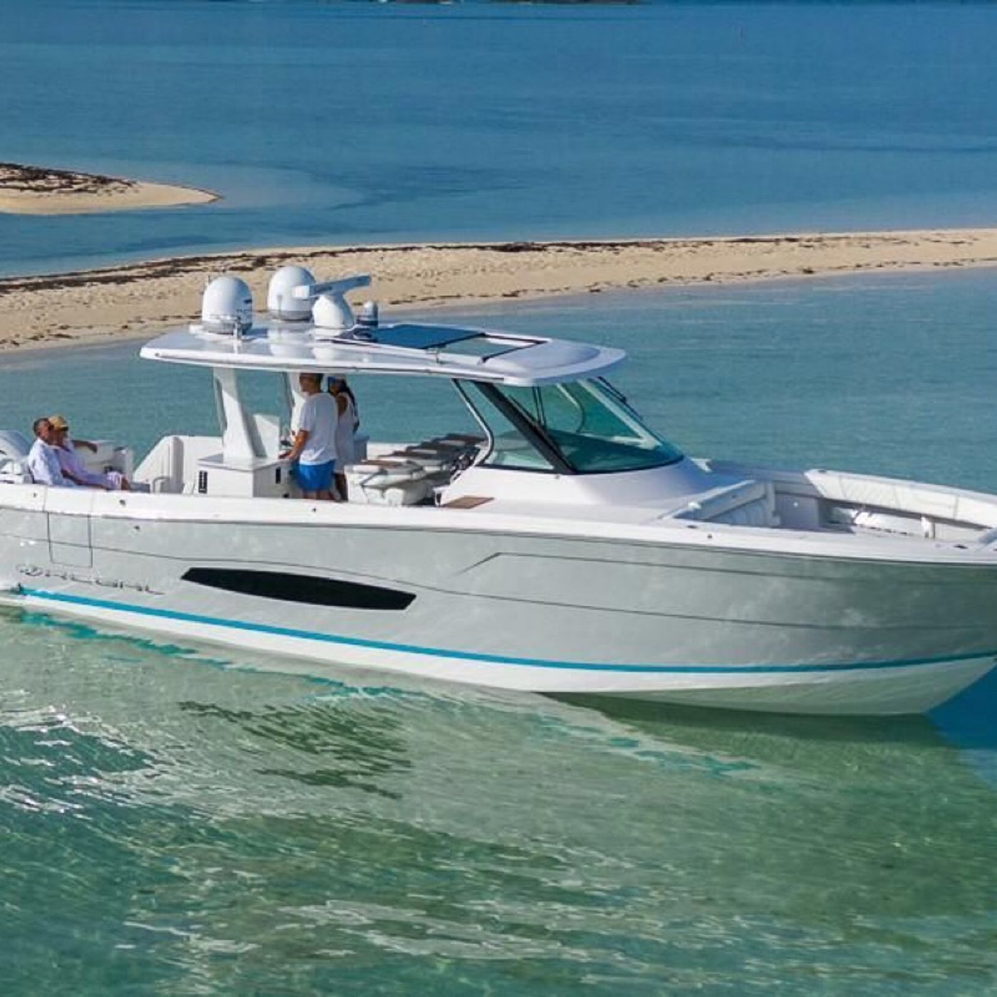 Regal 38 SAV: le nuove frontiere del center console