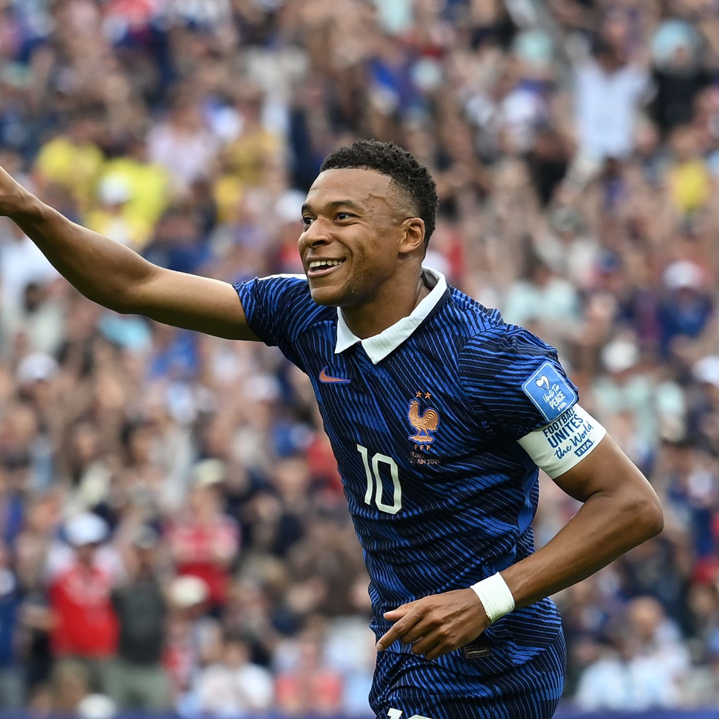 Los goles del Francia 3 - 0 Irak | Mbappé no pierde la estela de Leo Messi