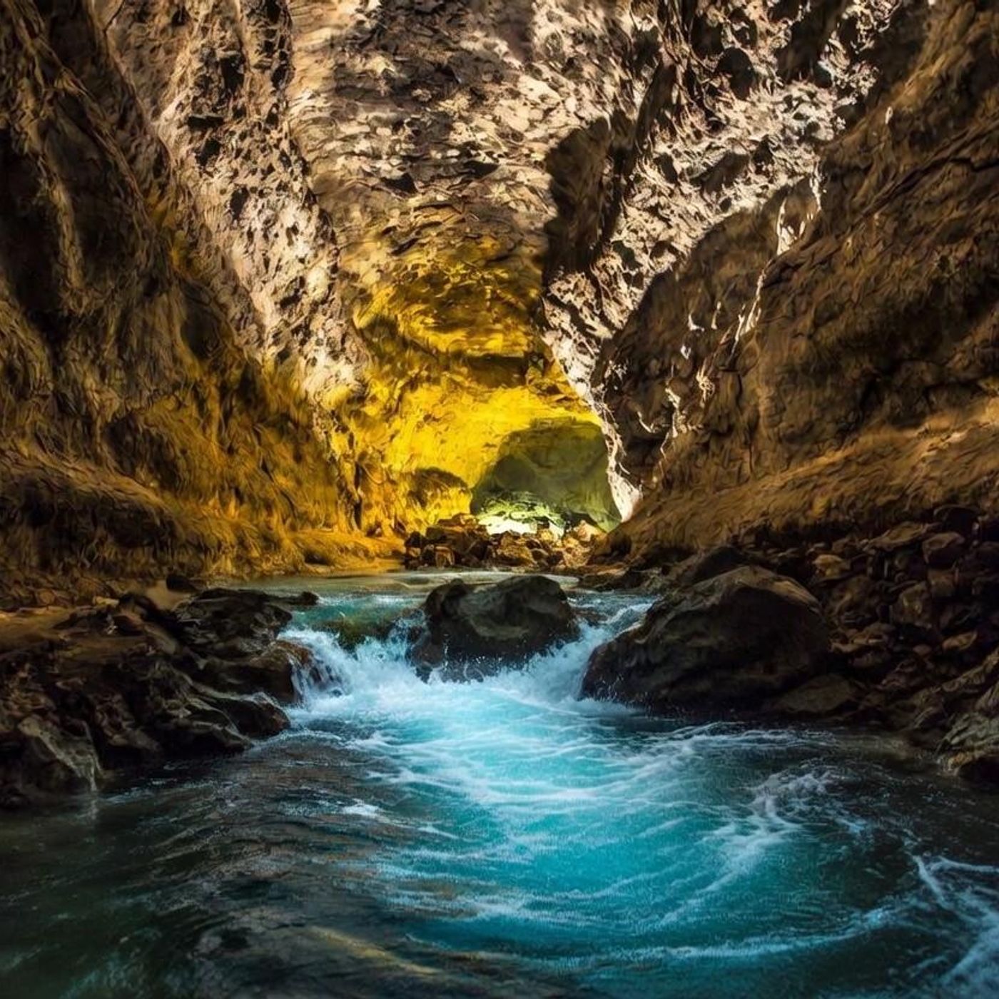 Cave River - 10 Hours Sleep Sound