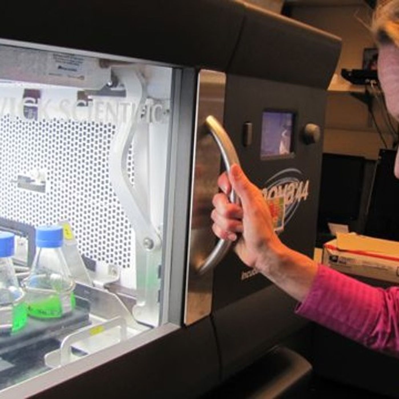 Local Biofuel Efforts Get A Boost With Fat Algae episode artwork