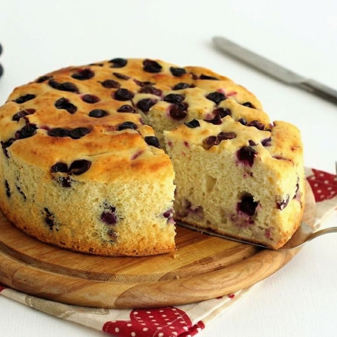 Torta soffice con ricotta e uva