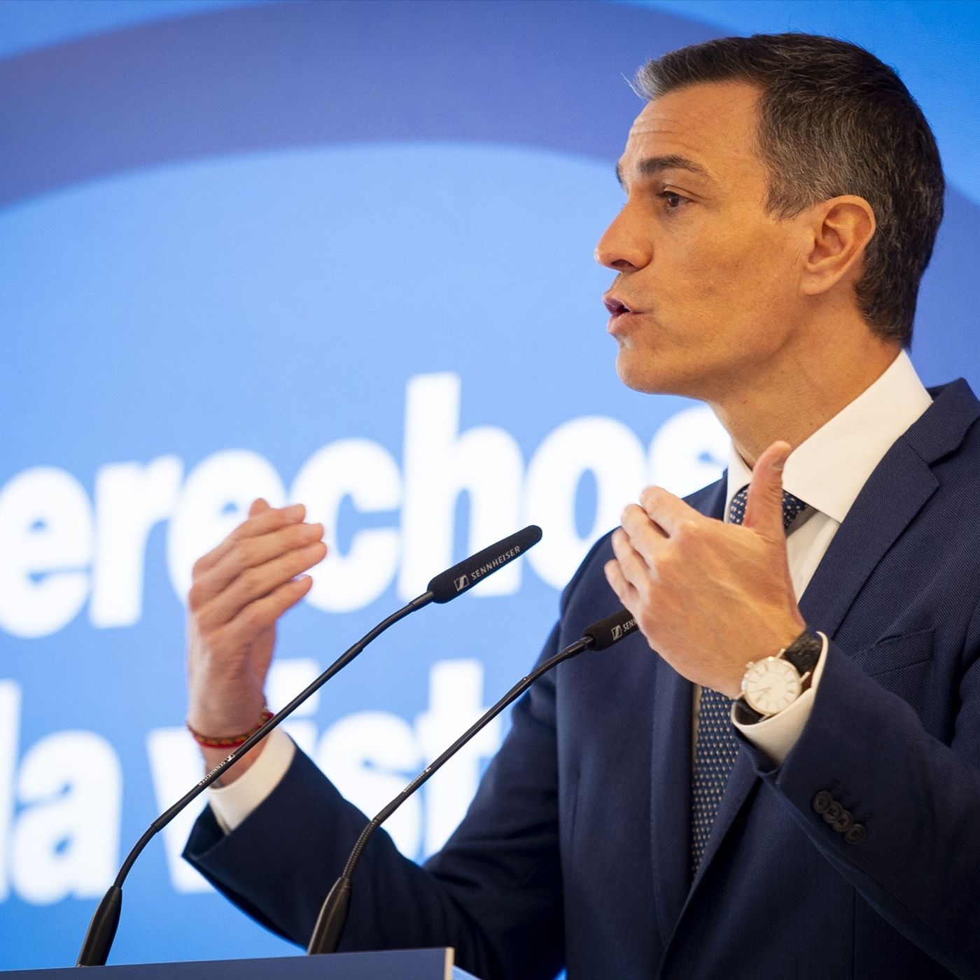 Las Noticias de La Mañana: Sánchez no responderá preguntas, otra vez y va más de un mes, de la prensa