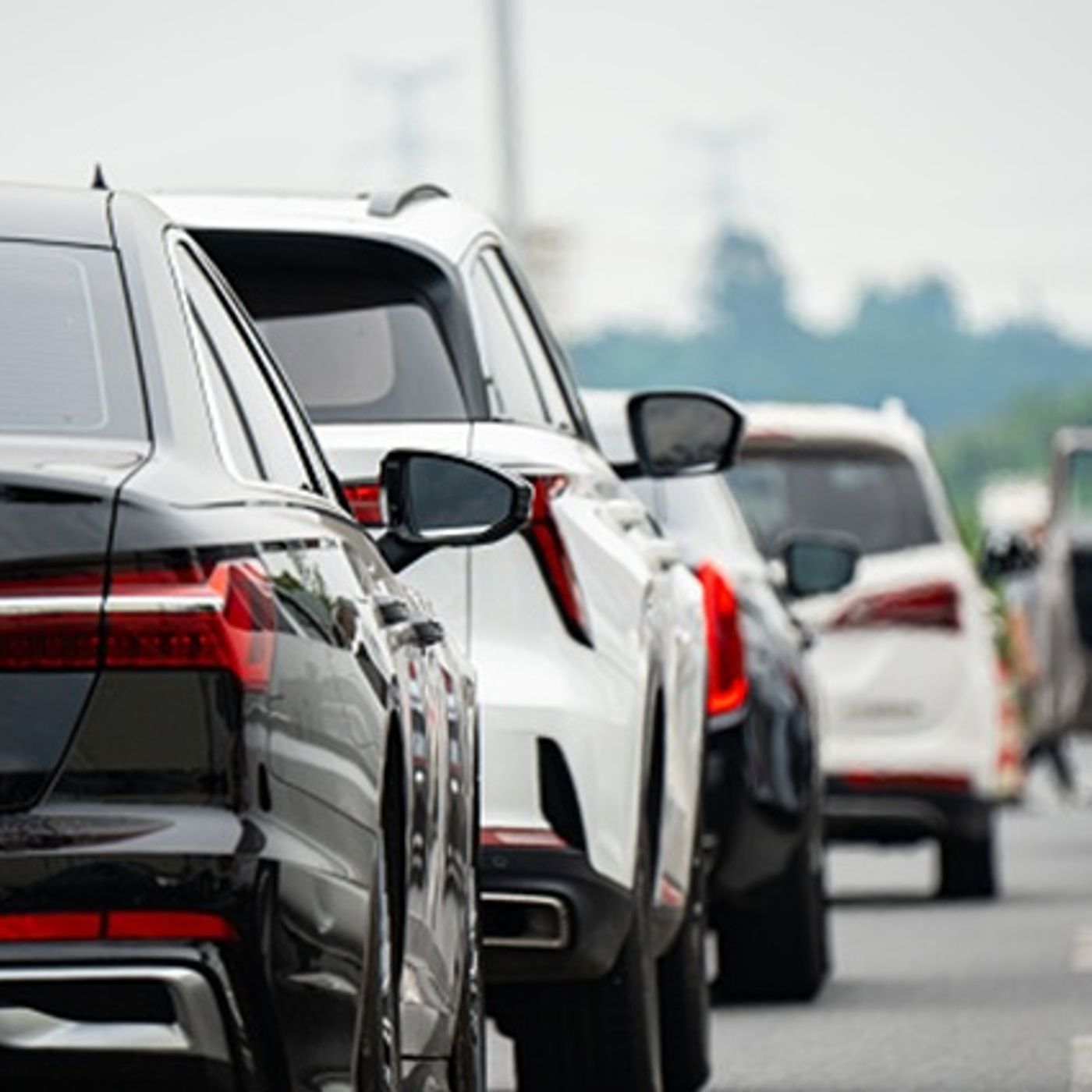 (Smile File) Toddlers standing in the middle of heavy traffic! episode artwork