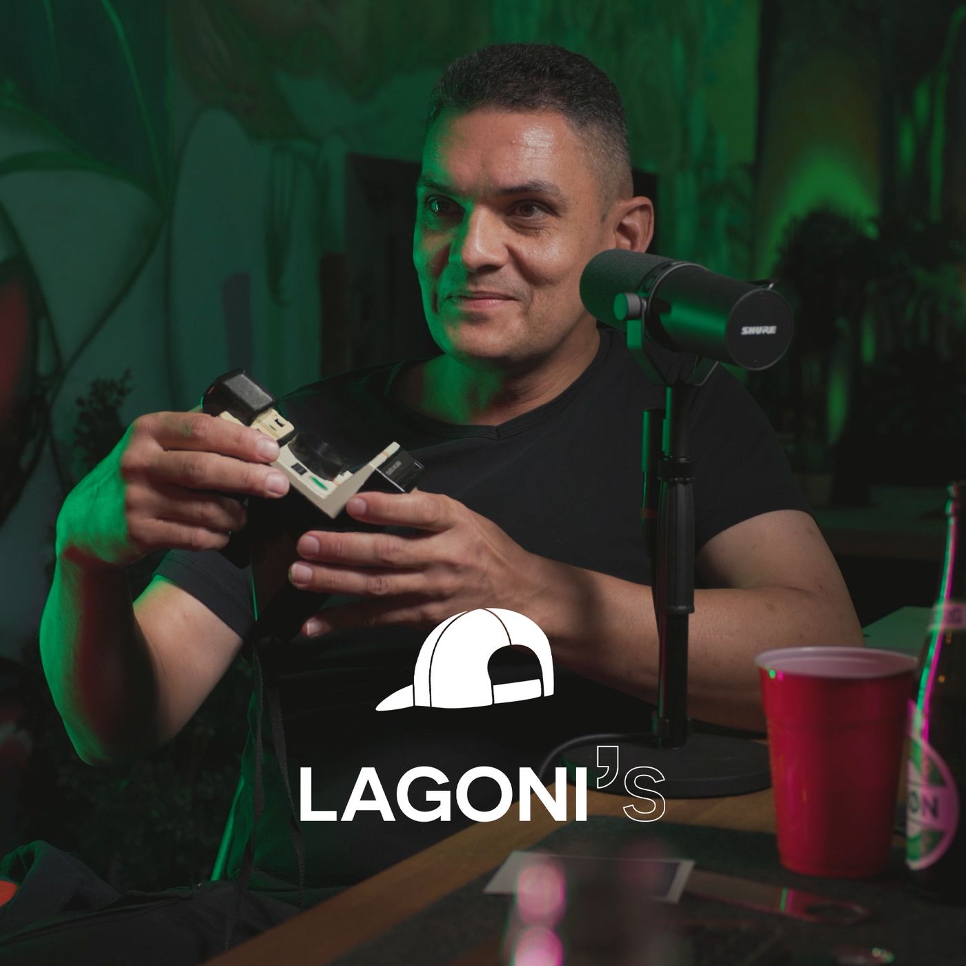 6: Fotograf Eskil J. Nielsen-Ferreira kigger forbi