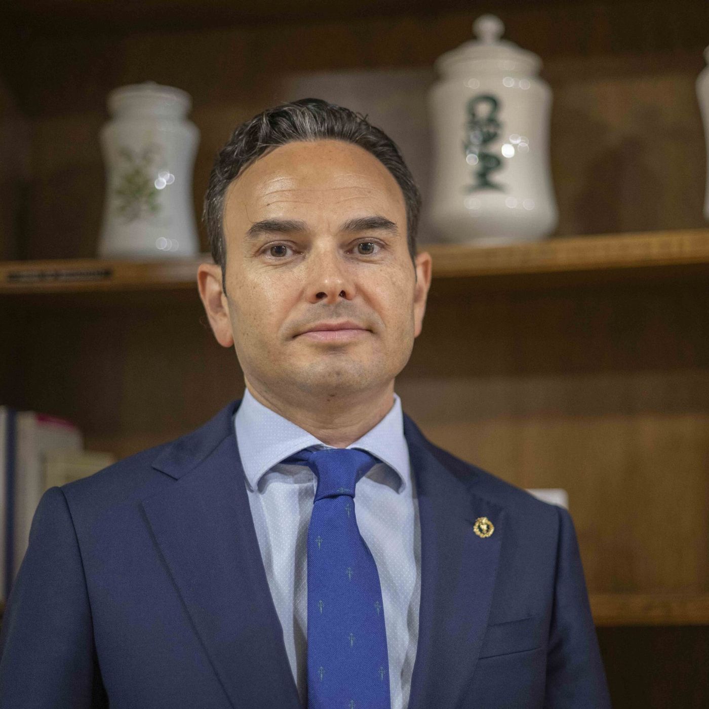 Santiago Leyes Vence, presidente del Colegio Oficial de Farmacéuticos de Ourense episode artwork