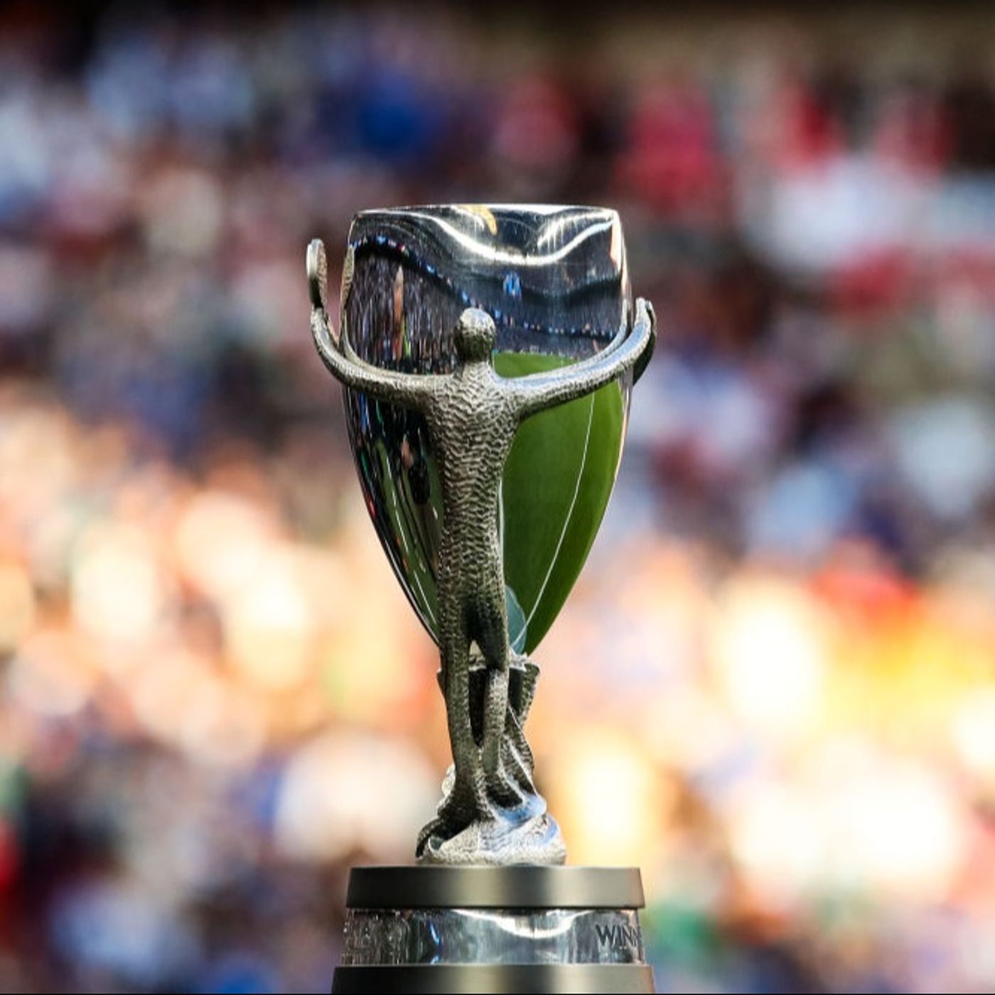 Noticias El Larguero | Final a ida y vuelta, sede neutral en Europa o cancelar el partido: las tres opciones sobre las que trabajan CONMEBOL episode artwork