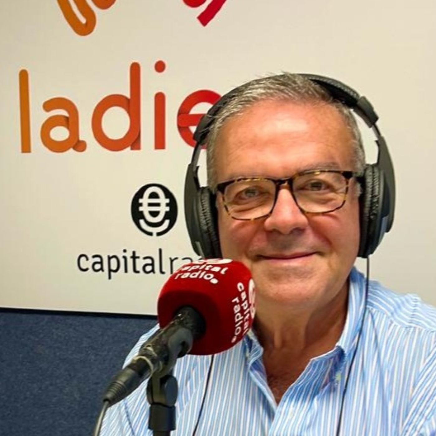 La Diez Capital Radio