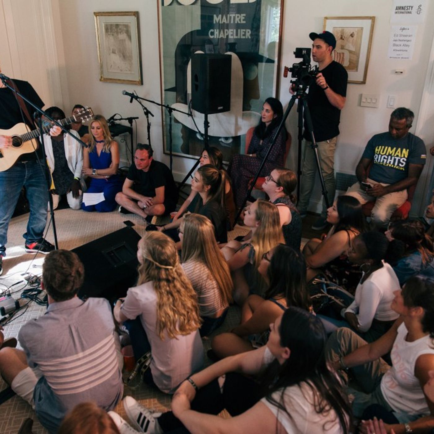 Inside the Intimate, A-List Concerts Being Held in Pizza Joints, Backyards & New York Lofts