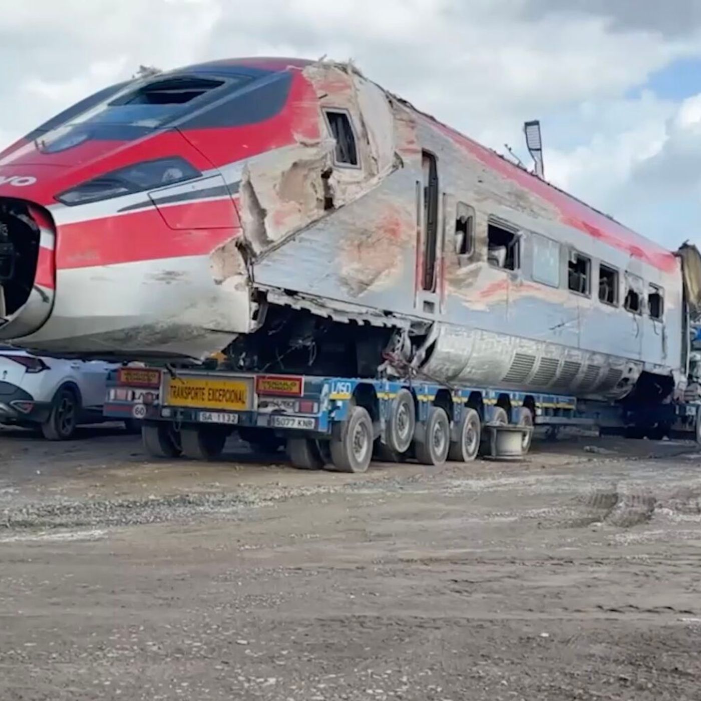 Las noticias de Herrero: El Gobierno aprueba ayudas de 20 millones de euros para las víctimas de accidentes ferroviarios