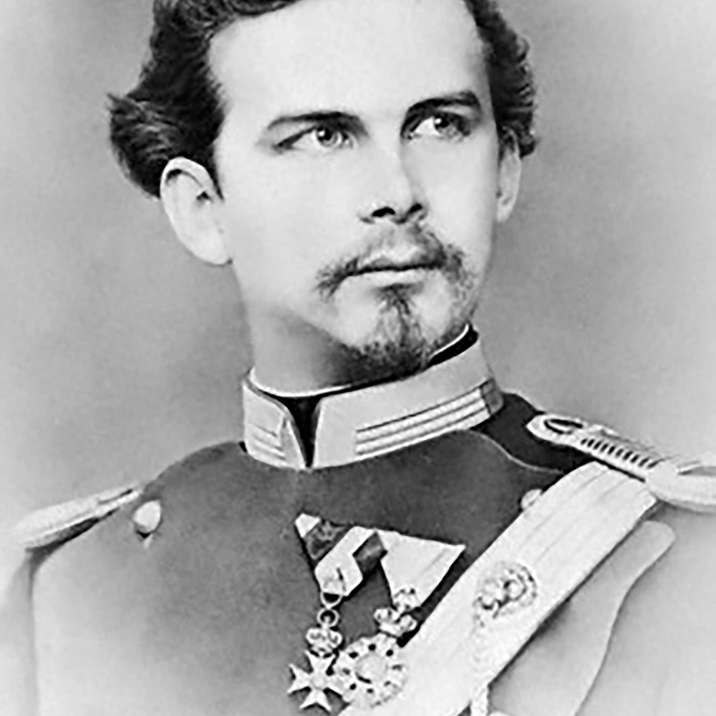 Re Ludovico II La Follia Politica e il Mistero Irrisolto del Lago di Starnberg