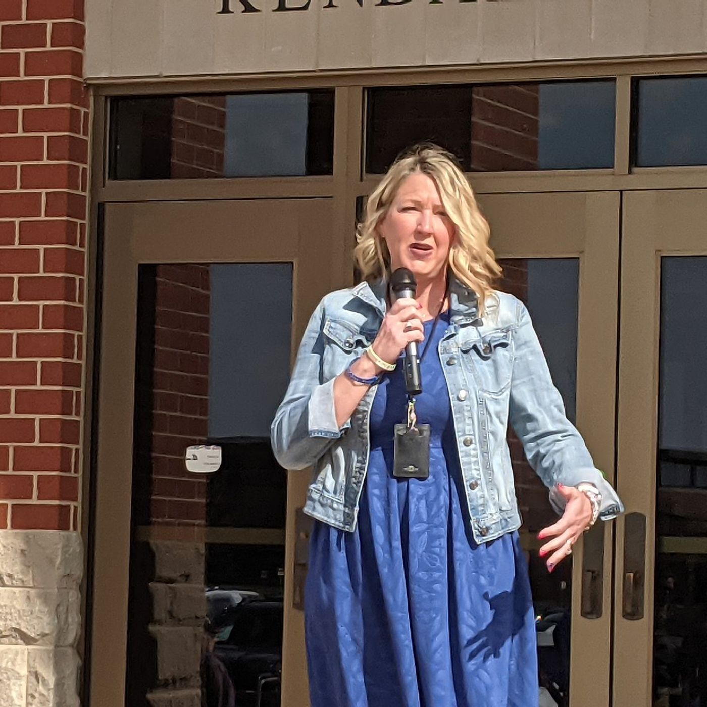 ‘Every child deserves to feel safe,’ judge says as Kendall County celebrates CASA advocates episode artwork