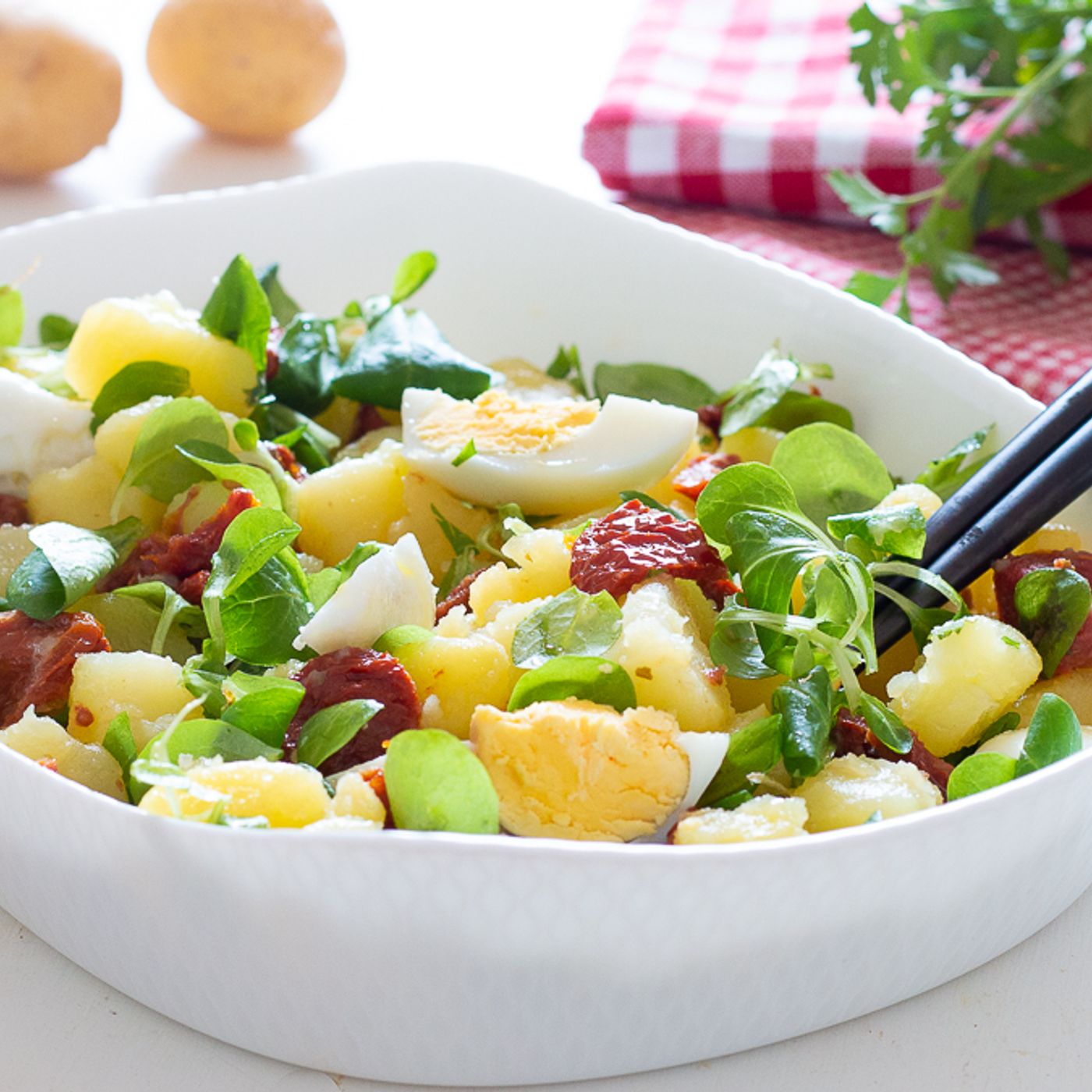 Insalata di patate con uova e pomodori secchi episode artwork