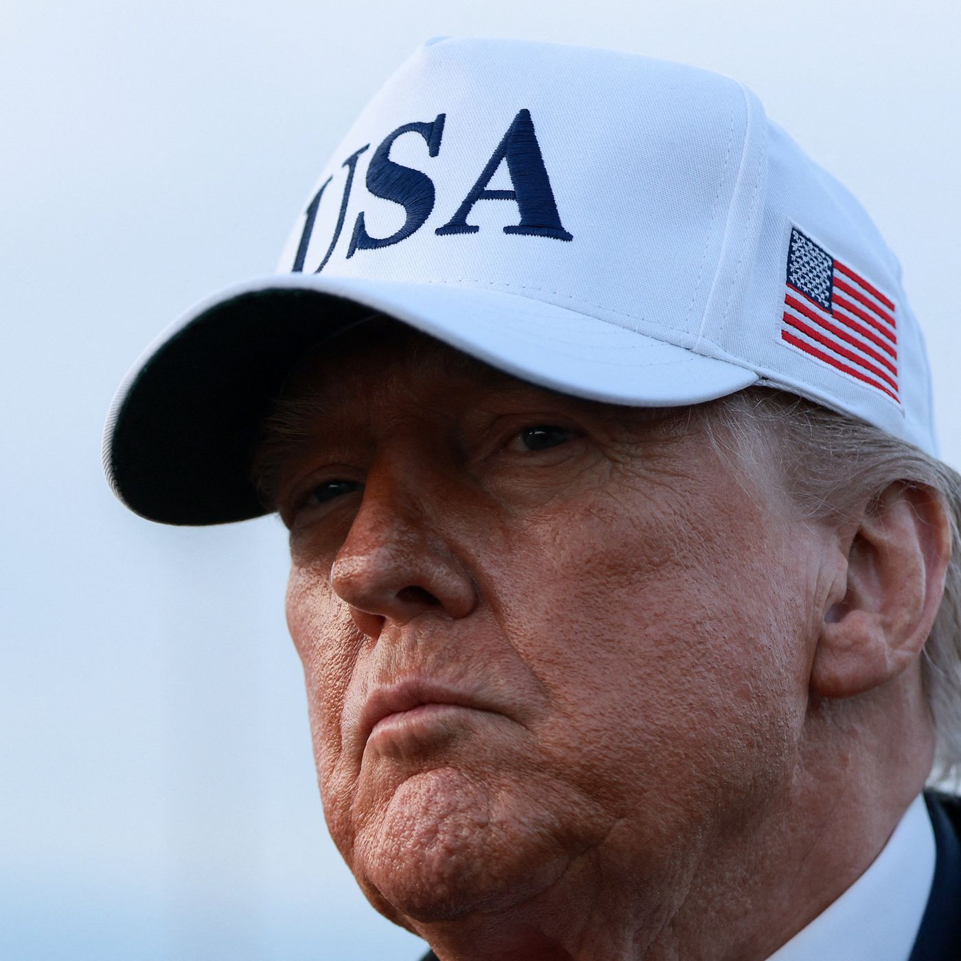 "Trump no tiene guerras eternas, pero usa la fuerza como 'extensión de la ley'": experta política desmonta el caos de su política exterior episode artwork