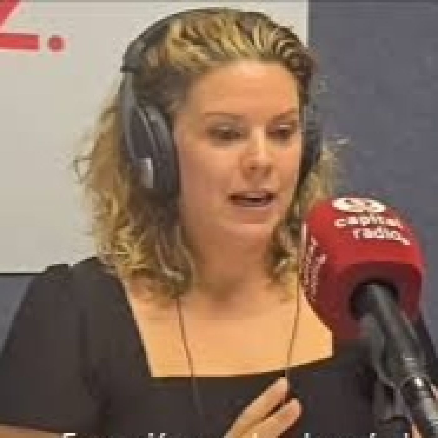 La Diez Capital Radio